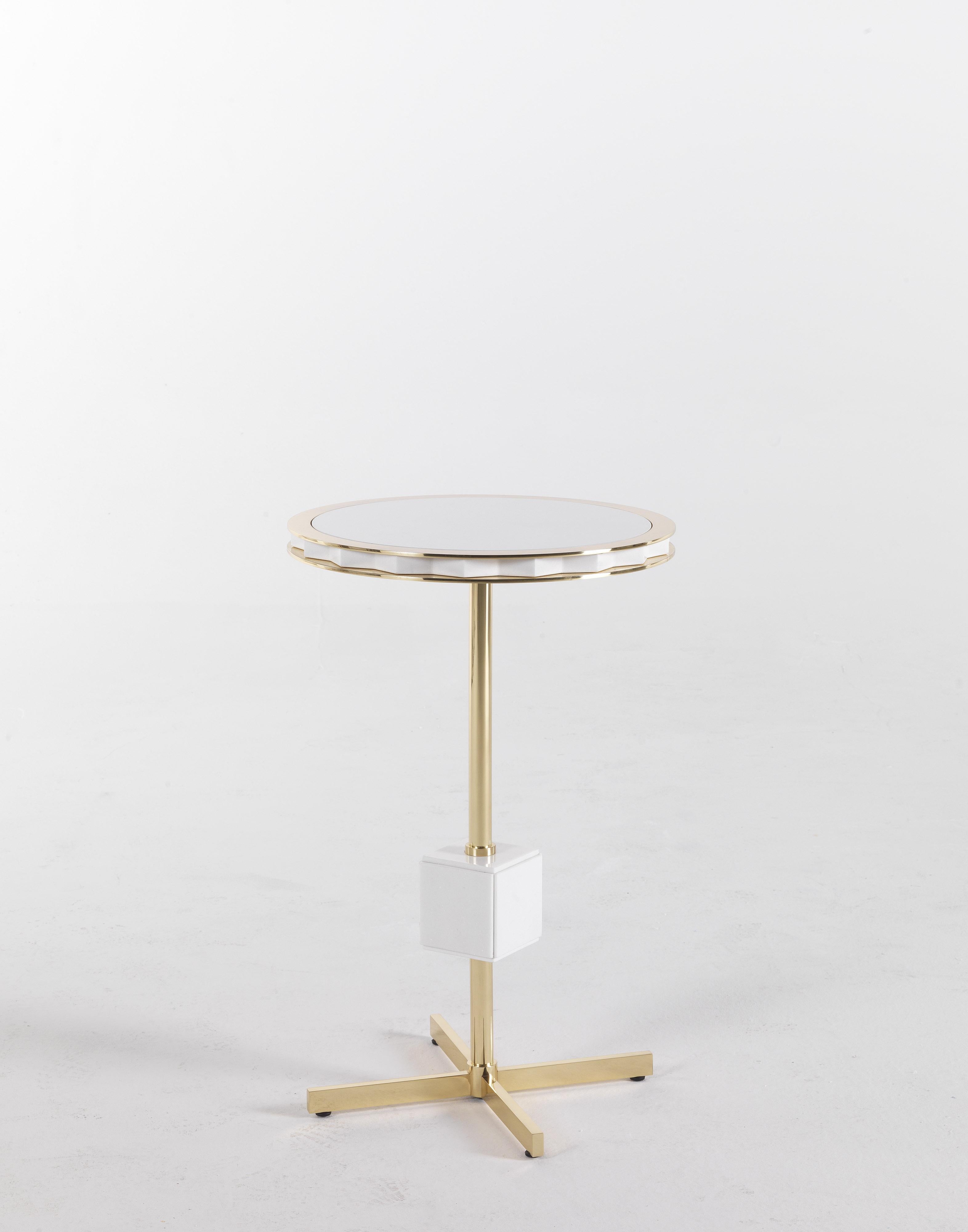 italien Table d'appoint Emily du 21e siècle en laiton en vente