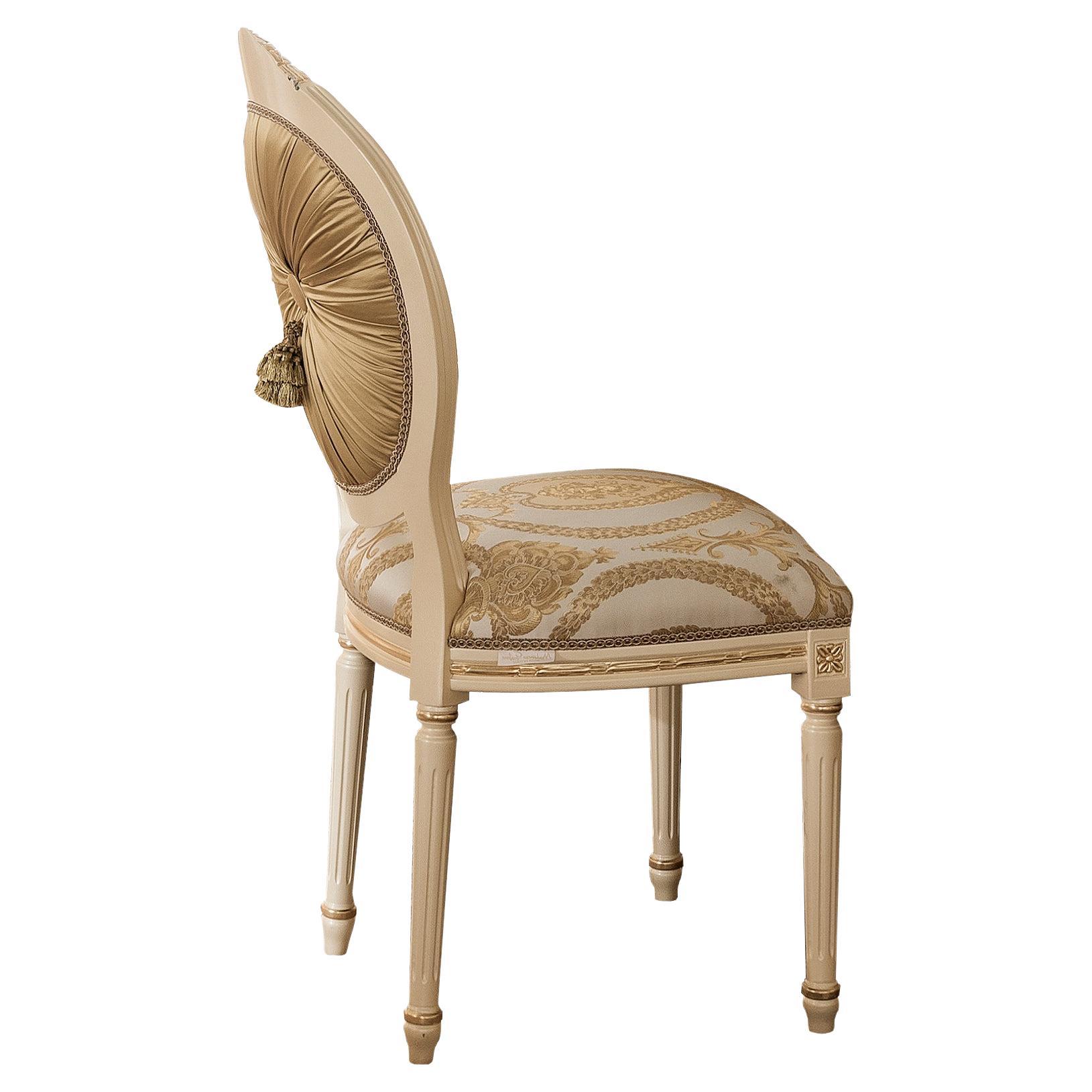 Chaise de style Empire du 21e siècle laquée blanche par Modenese Gastone