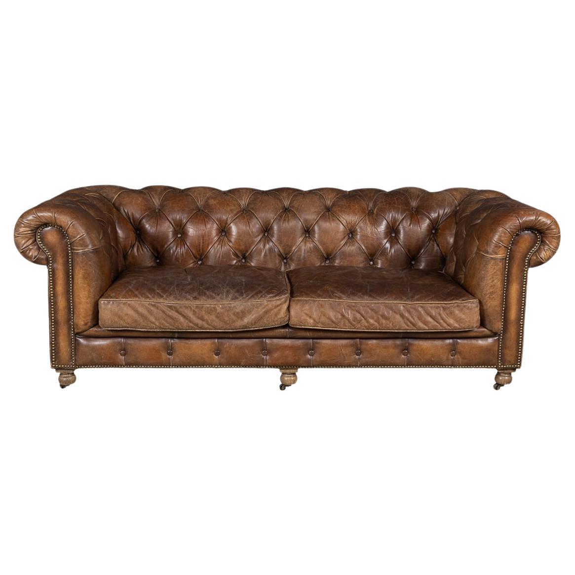 Sofá Chesterfield de cuero marrón inglés del siglo XXI by Halo
