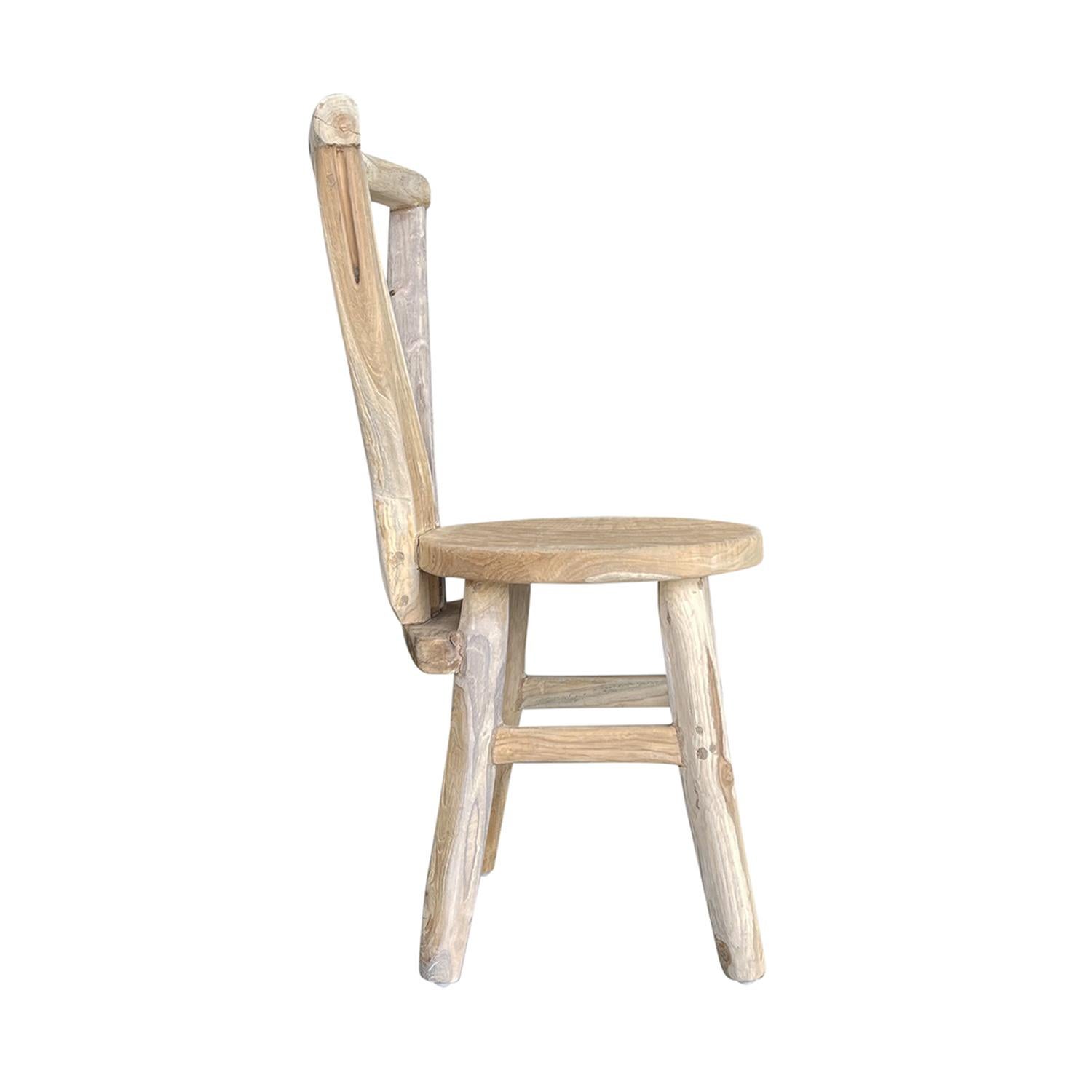 Mid-Century moderno Sedia laterale in legno di ontano europeo del XXI secolo in vendita