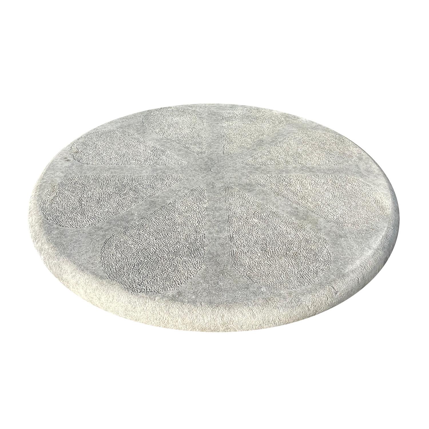 Mesa europea de piedra caliza de Cesena del siglo XXI Siglo XXI y contemporáneo en venta