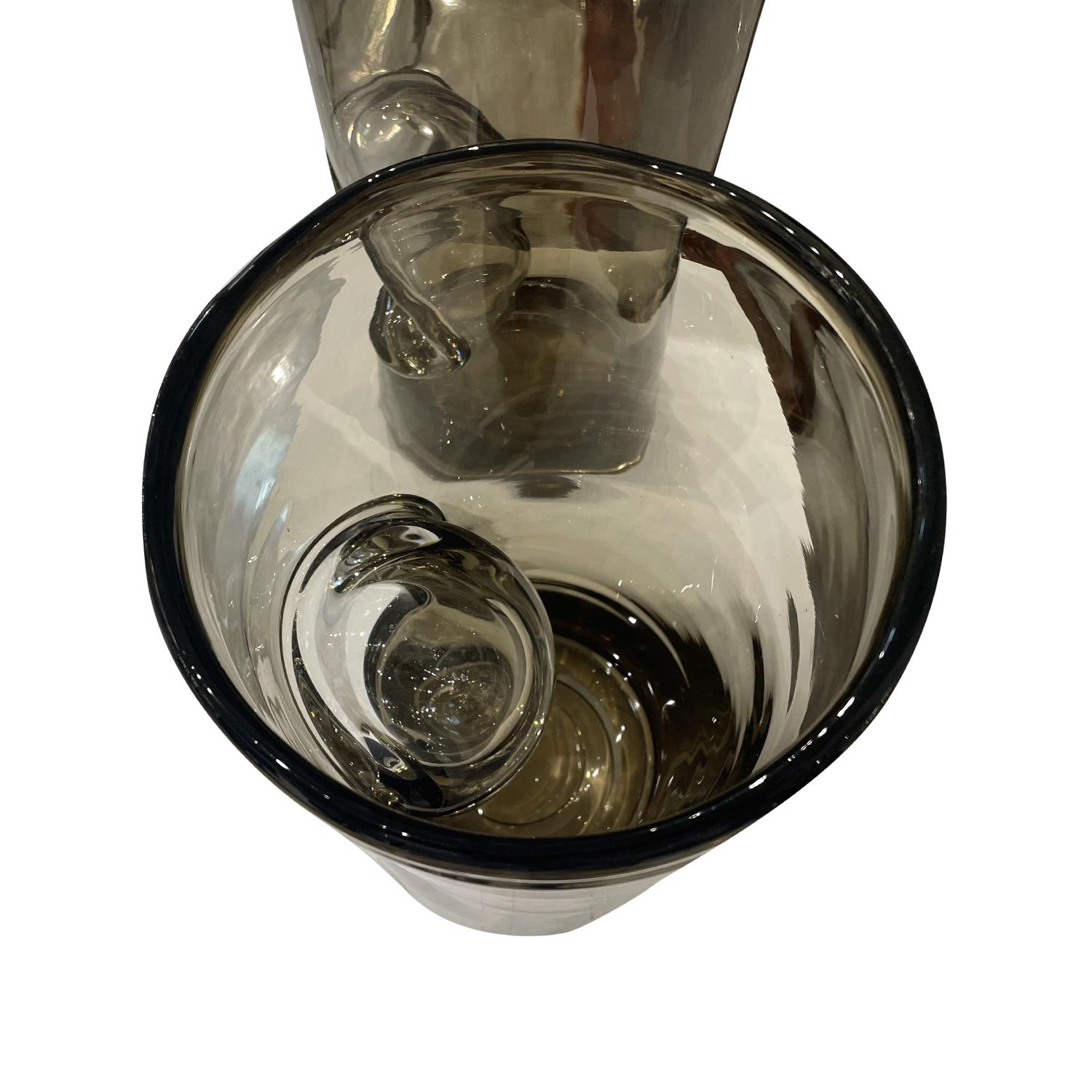 21st Century European Pair of Smoke Infused Crystal Glass Vases For Sale 2