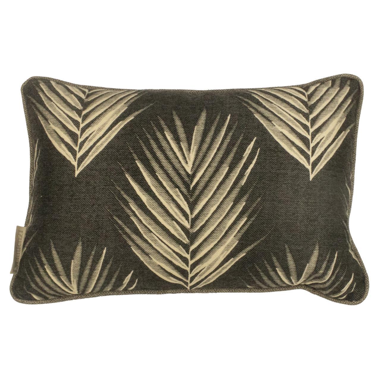 Coussin / oreiller à motif de bambou à feuilles inversées grises et noires par Evolution21 en vente