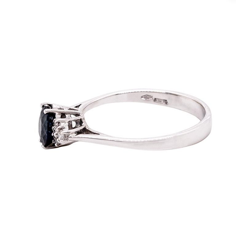 21st Century Exquisite 18K White Gold Sapphire and Diamond Cluster Ring For Sale 3