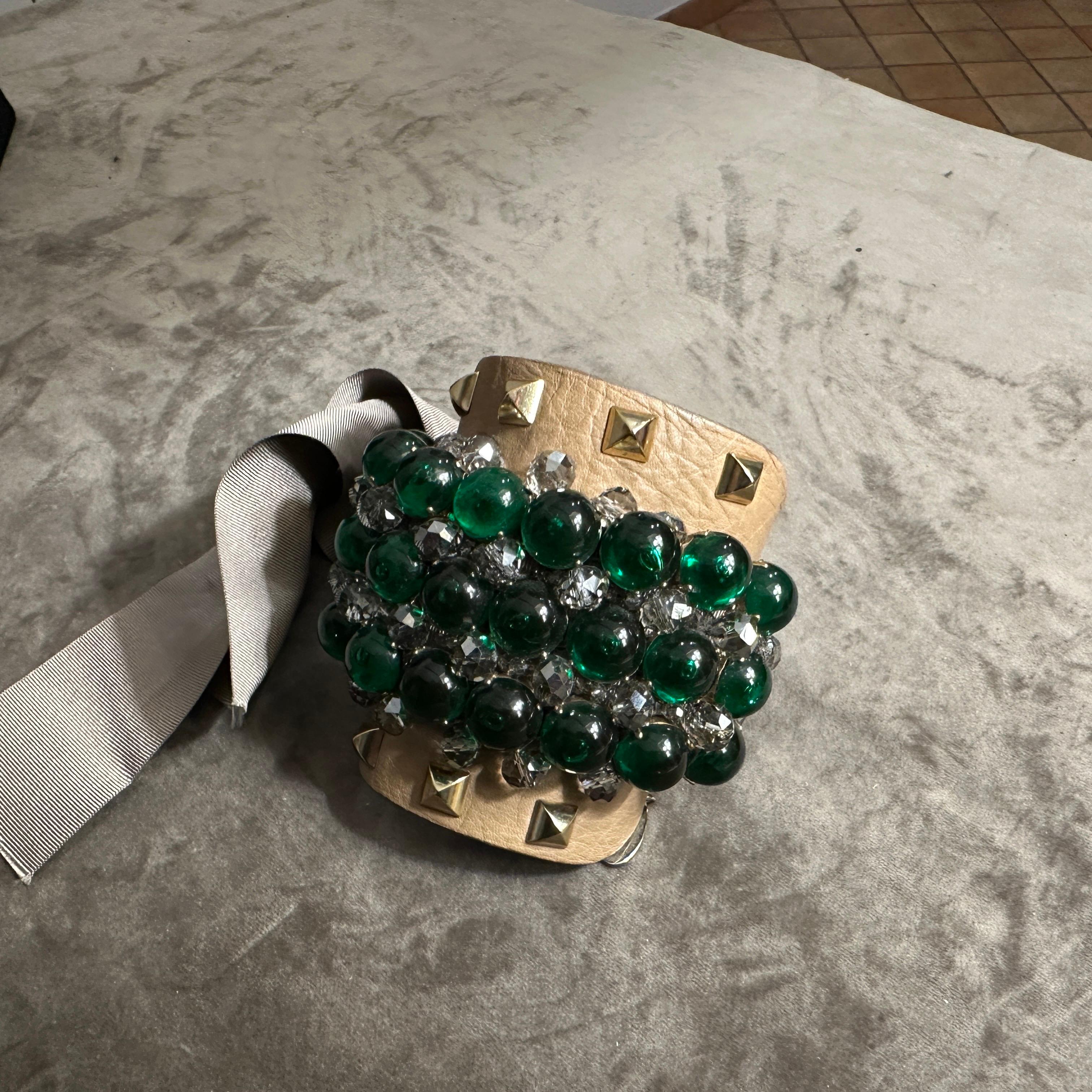 Bracelet extravagant du 21e siècle par Gedebè en vente 1