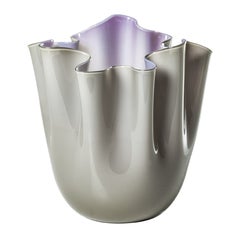 Vase moyen Fazzoletto gris/indigo du 21e siècle par Fulvio Bianconi E Paolo