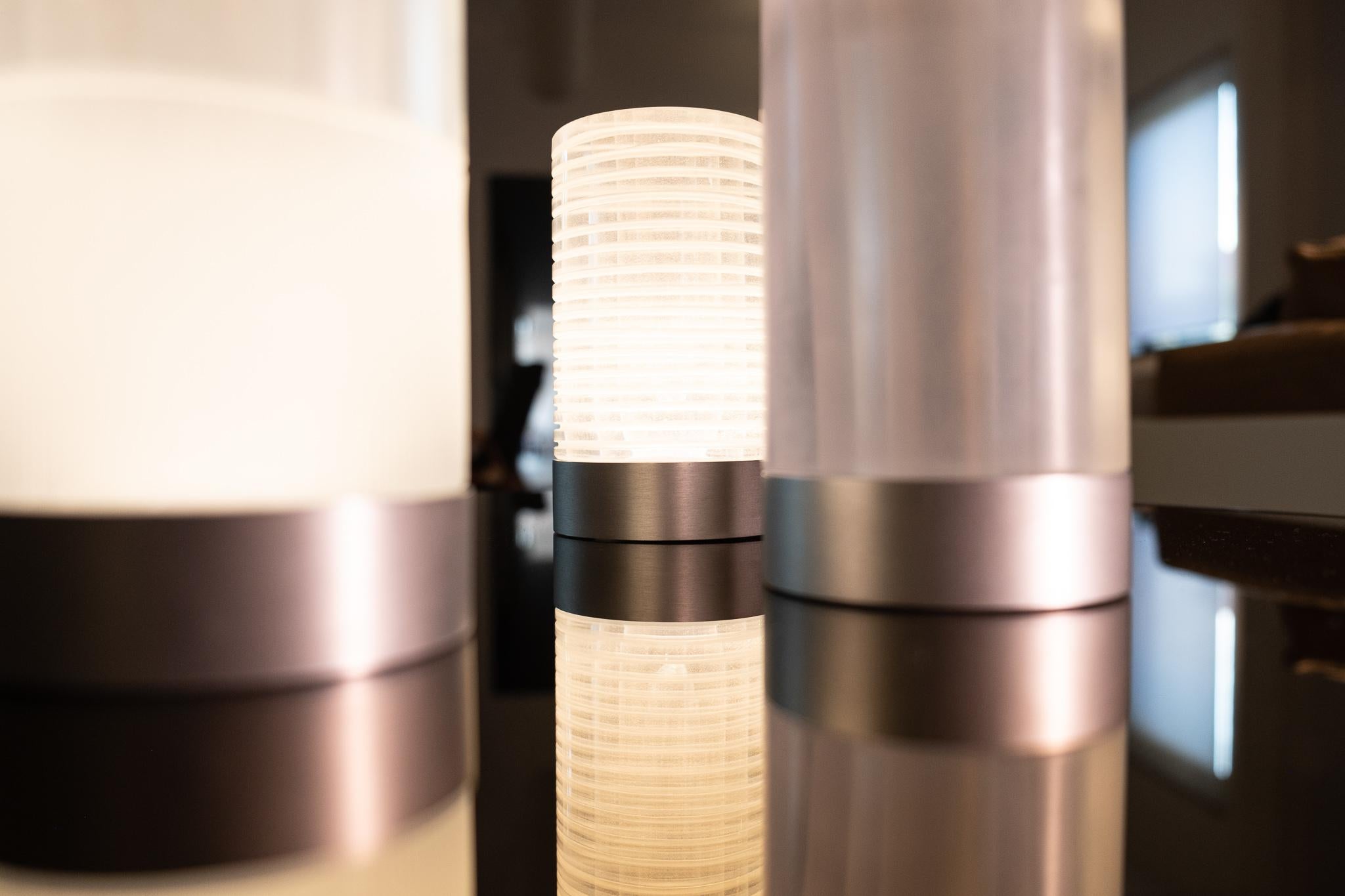 italien Lampe rechargeable Federico Peri Haute du 21e siècle en verre de Murano de différentes couleurs en vente