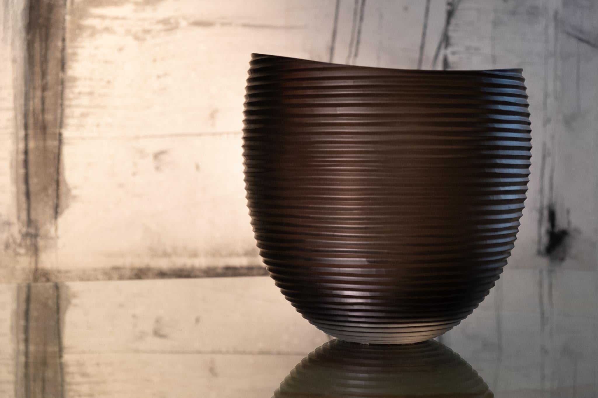 21st Century Federico Peri Linae Large Vase Murano Glass Smoke colour In New Condition For Sale In Brembate di Sopra (BG), IT