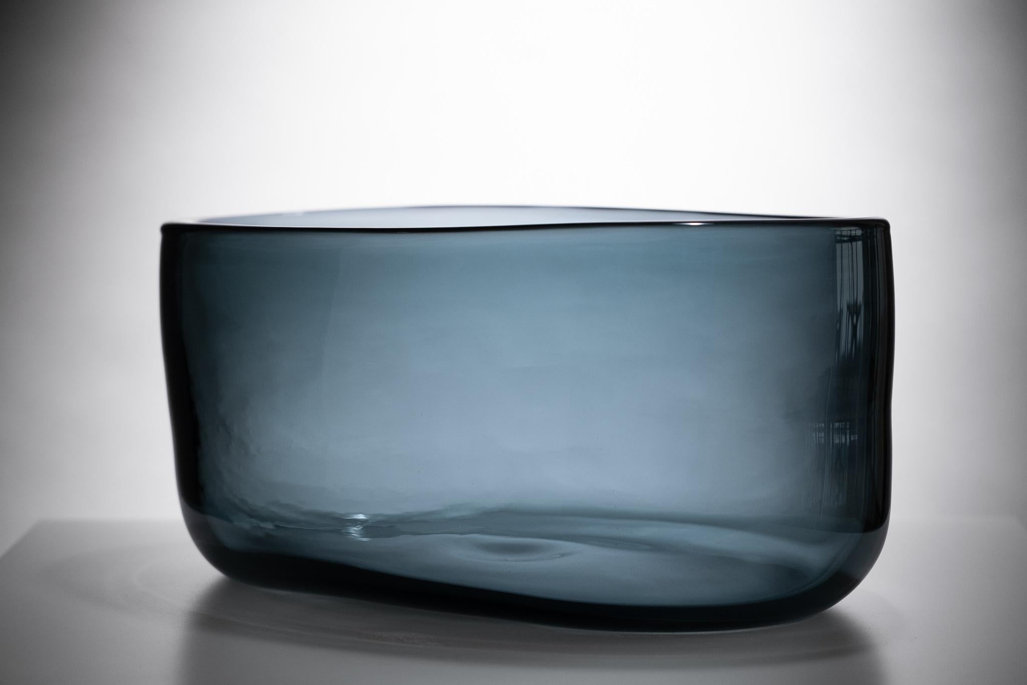 Italian 21st Century Federico Peri Ovale Tray Murano Glass Deep Blue Color For Sale