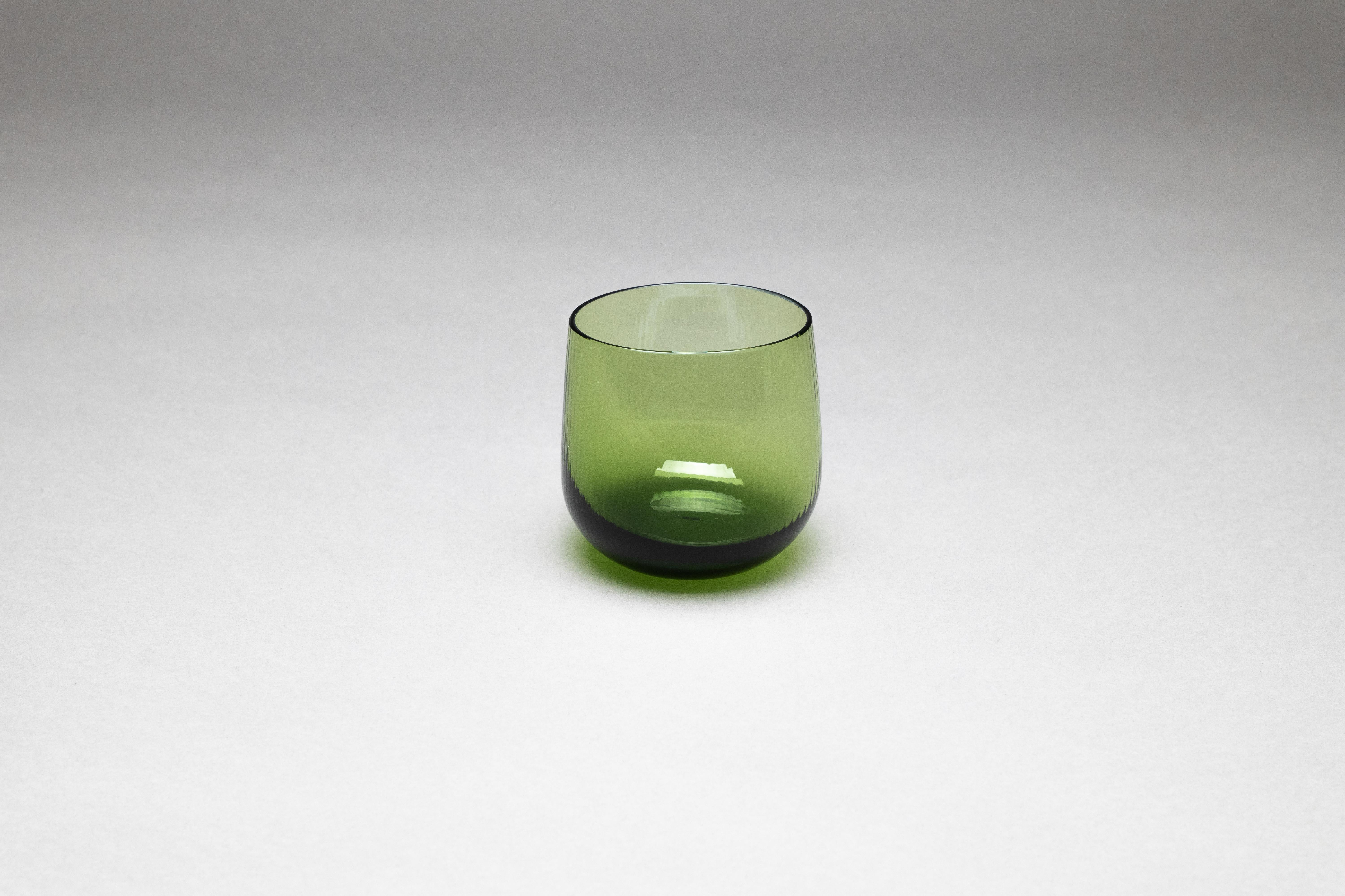 siglo XXI Federico Peri Stilla Liquida Verde Musgo 2-Pequeños Vasos Murano Moderno en venta