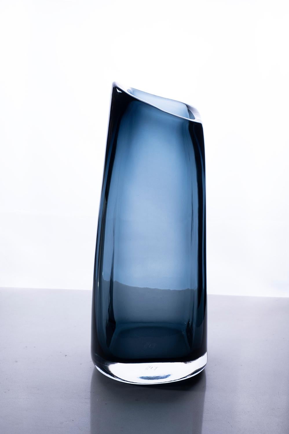 Modern 21st Century Federico Peri Trapezio Large Vase Murano Glass Deep Blue For Sale