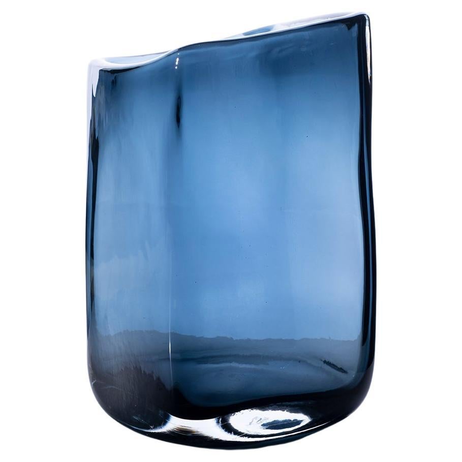 21° secolo Federico Peri Trapezio Piccolo Vaso in Vetro di Murano Blu Profondo