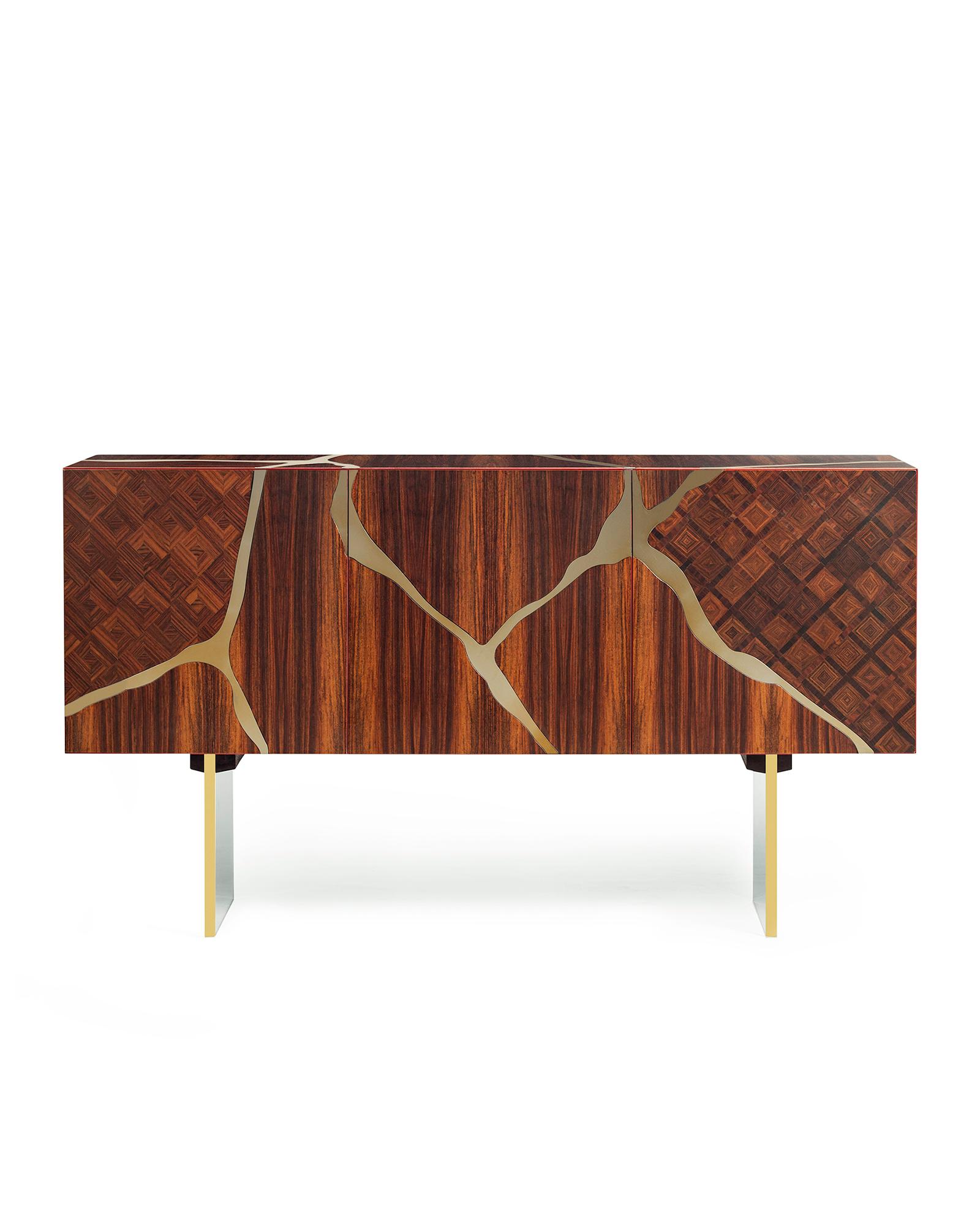 The Frammenti sideboard is inspired by the ancient Japanese technique of Kintsugi. This piece of furniture stands between tradition and experimentation with a reinvented language and offers an intelligent synthesis of ancient cabinet-making art and