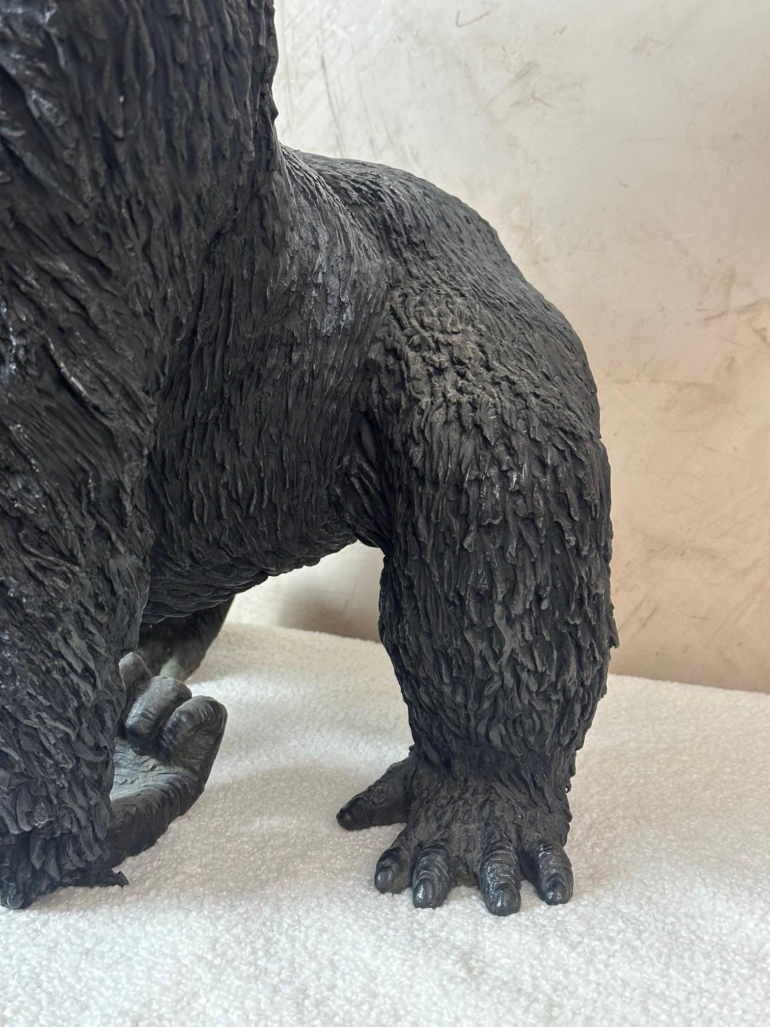 Scultura in bronzo di gorilla francese del XXI secolo di Bernard & Arnaud Bessoud in vendita 13