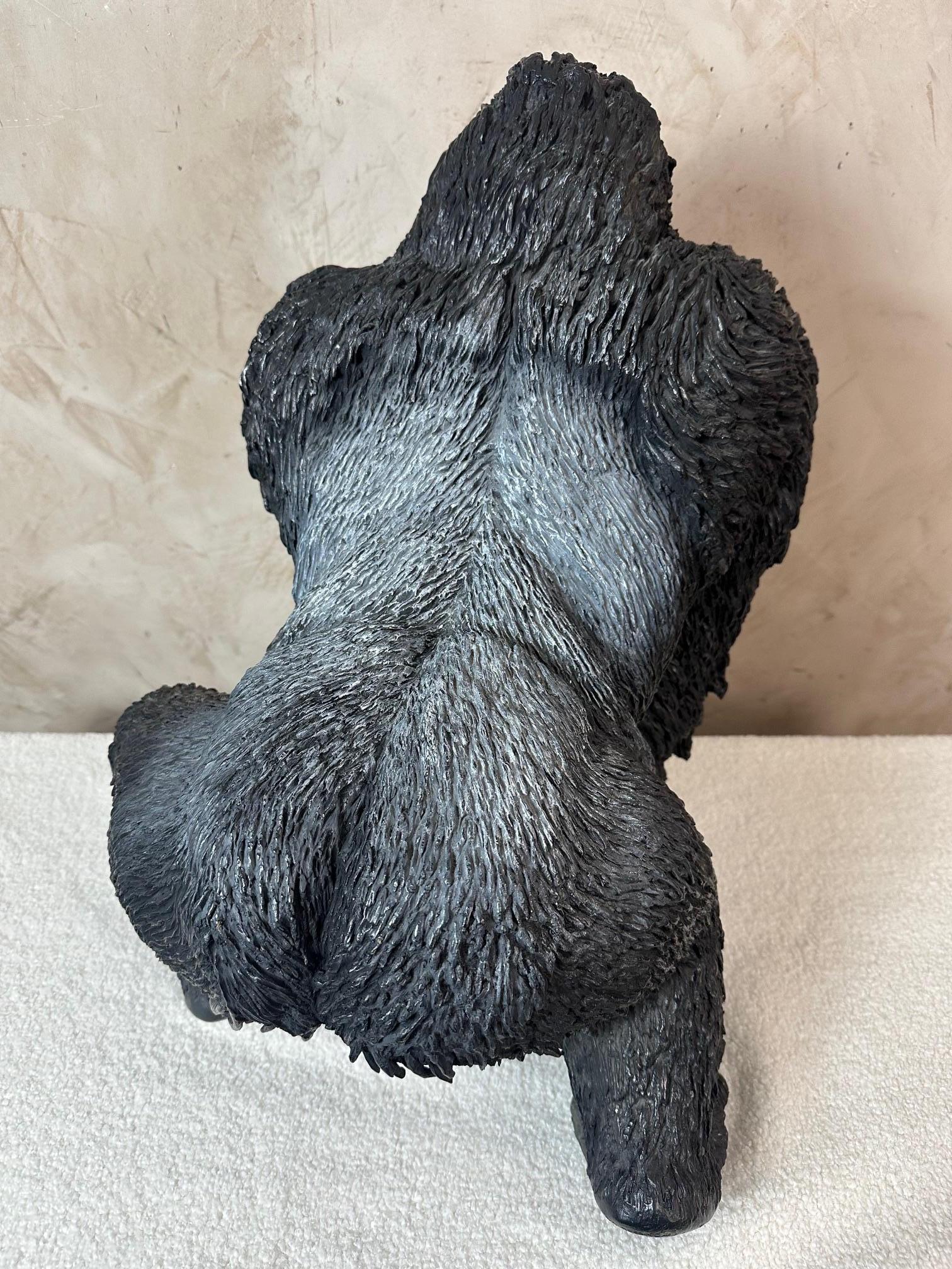 Scultura in bronzo di gorilla francese del XXI secolo di Bernard & Arnaud Bessoud in vendita 3