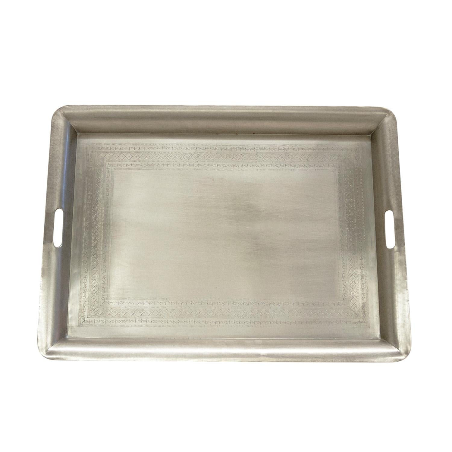 21st Century French Metal Tray Table - Rectangular Folding Serving Table In Good Condition For Sale In West Palm Beach, FL