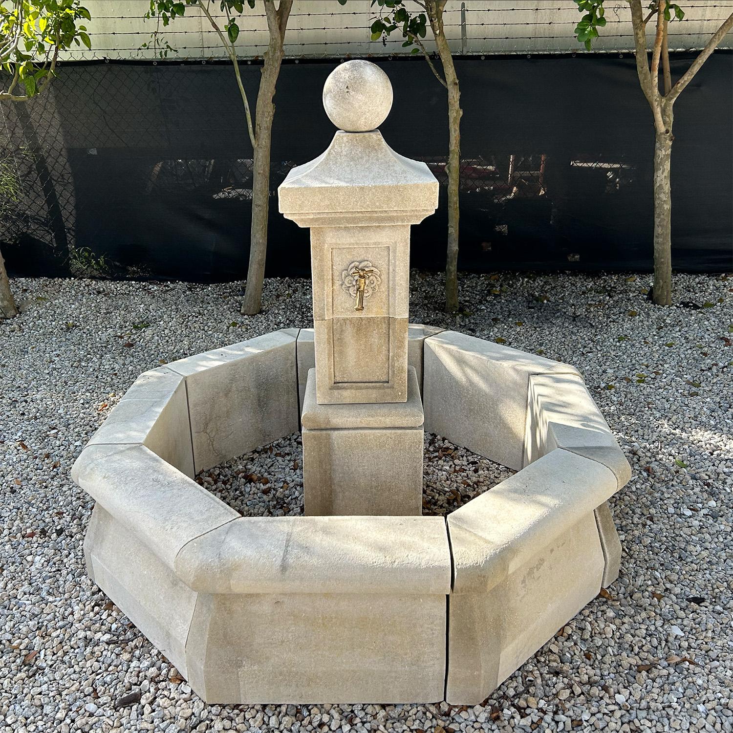 21st Century French Petite Octagonal Central Limestone Fountain For Sale 1