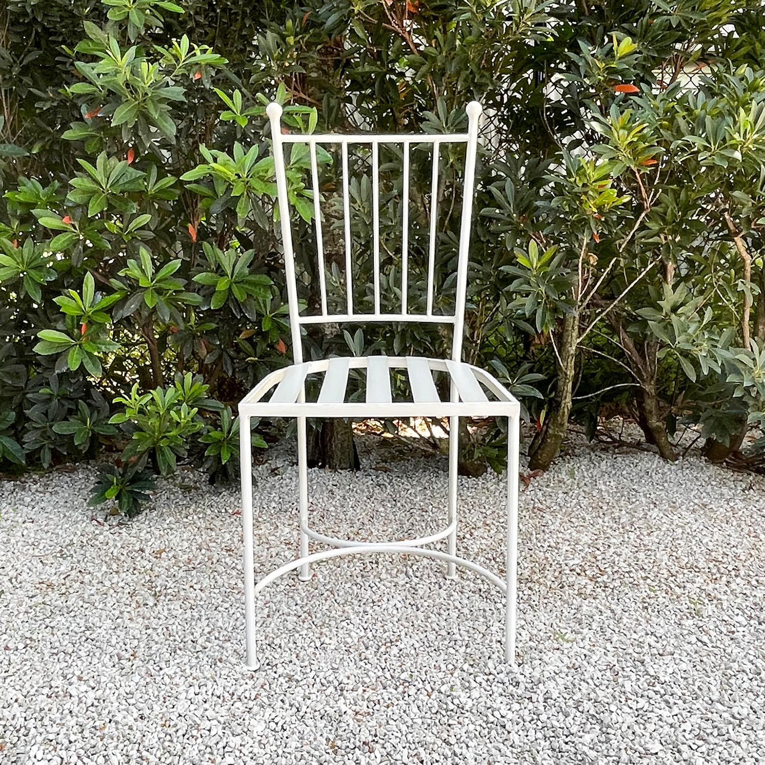Silla auxiliar francesa de hierro forjado del siglo XXI Cecile Siglo XXI y contemporáneo en venta