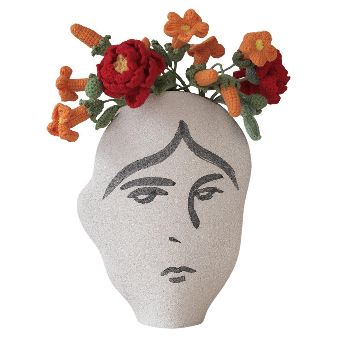 21st Century ‘Frida N°2’, in White Ceramic, Handcrafted in France In New Condition For Sale In Marchaux-Chaudefontaine, FR