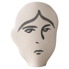 «Frida N.º 2» del siglo XXI, en cerámica blanca, hecha a mano en Francia