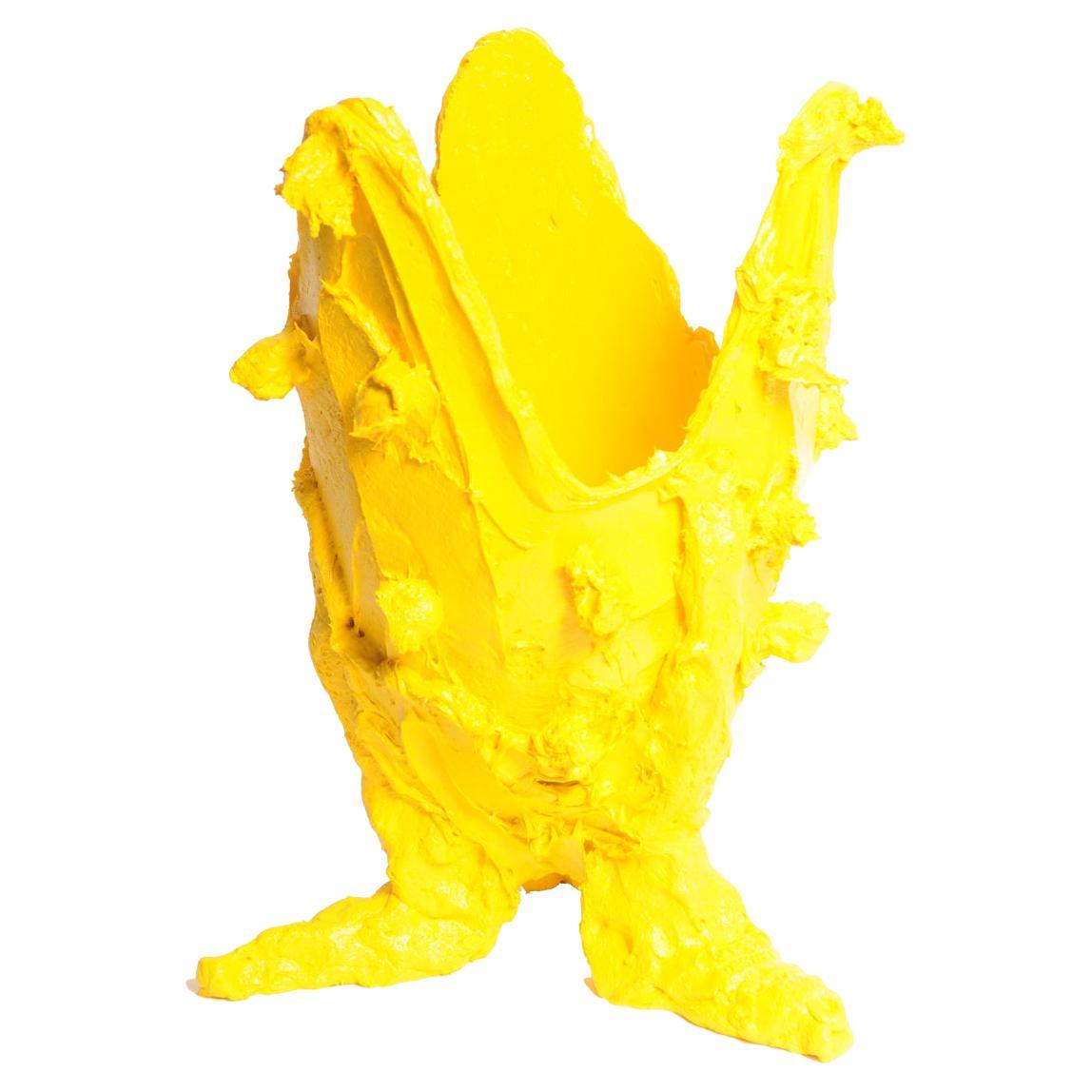 21e siècle - Vase en résine jaune citron spécial de Gaetano Pesce en vente