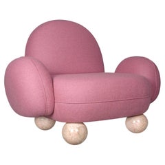 Poltrona Gala del XXI secolo con piedini a sfera in marmo bouclé Made in Portugal di Malabar