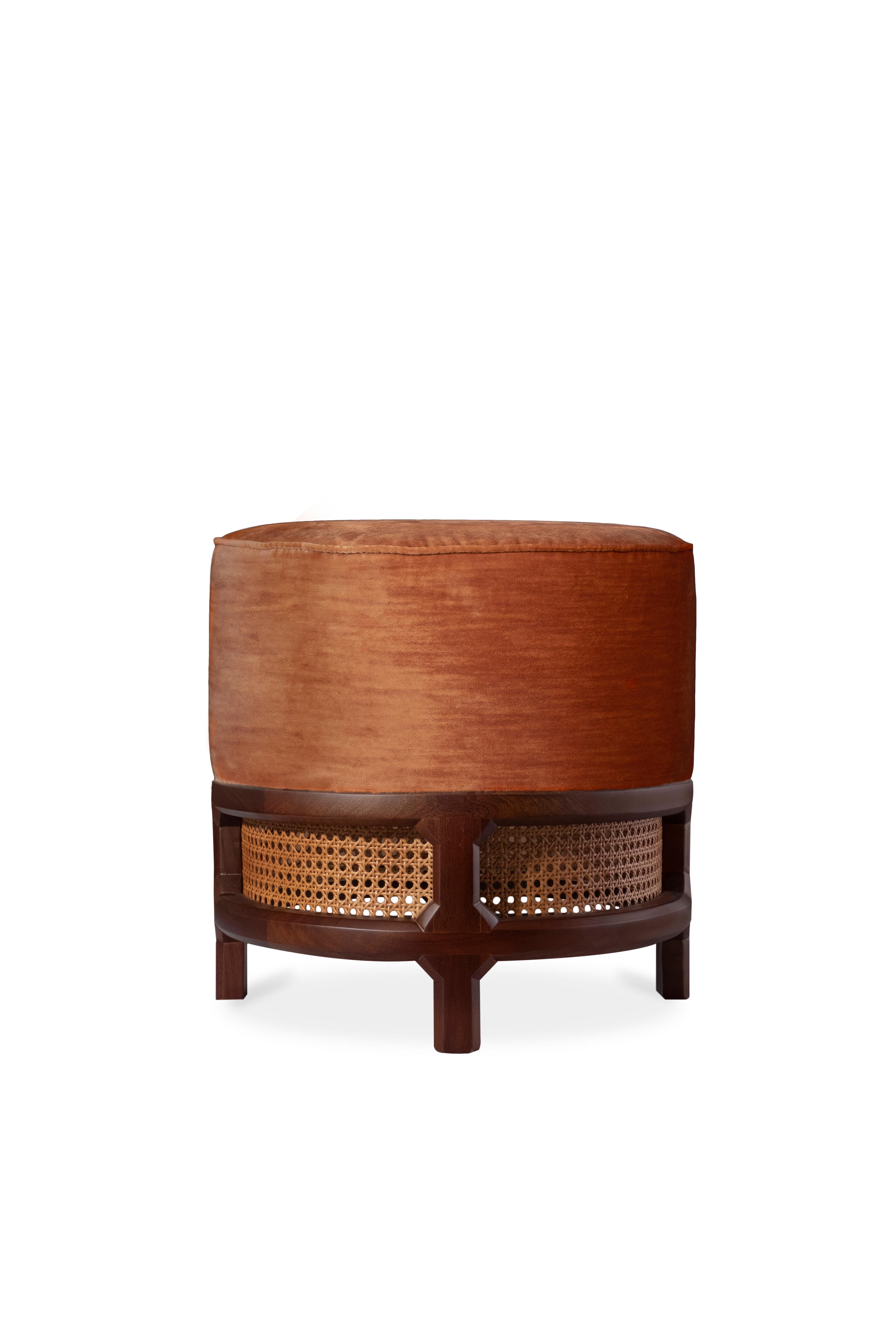 21st Century George Stool Fabric Walnut Wood In New Condition For Sale In RIO TINTO, PT