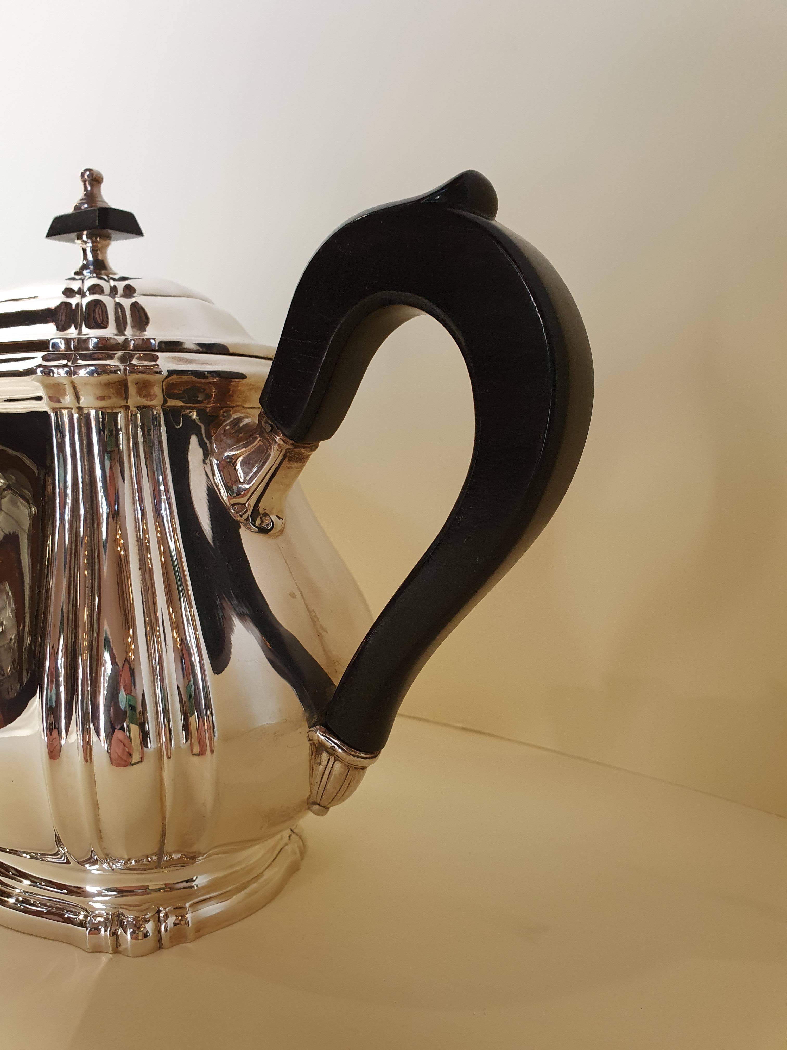 21st Century Georgian Style Sterling Silver Coffee and Tea Set, Italy, 2006 For Sale 6