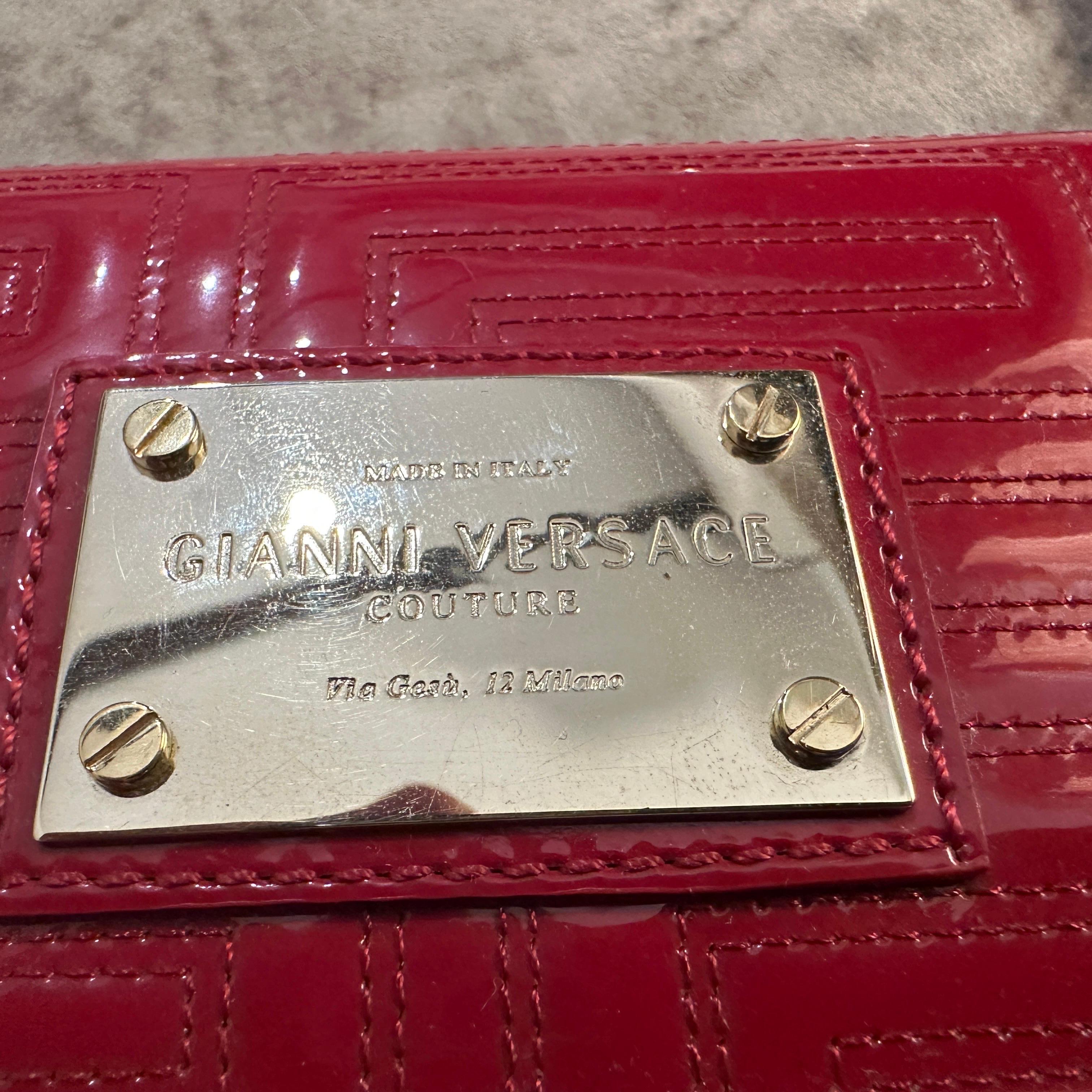 21st Century Gianni Versace Couture Red Patent Leather Shoulder Bag For Sale 10