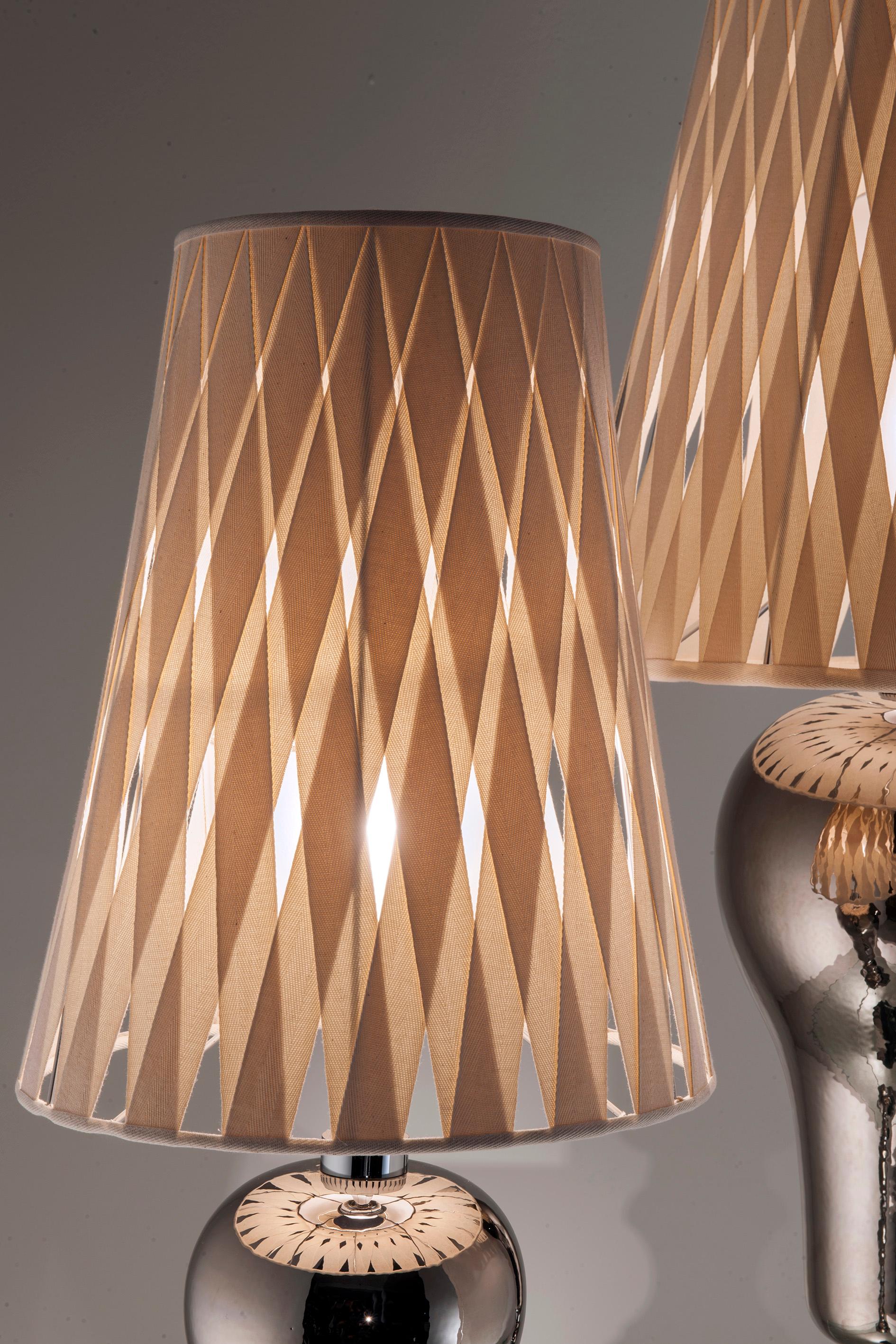 Lampe de bureau du 21e siècle en céramique platine Ginger and Fred de Patrizia Garganti Neuf - En vente à Sesto Fiorentino, IT