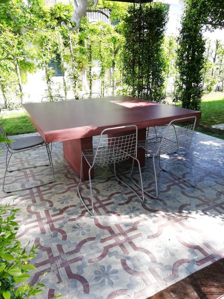 21st Century Giorgione 180, Red Concrete Dining Table, 100% Handcrafted in Italy For Sale 4