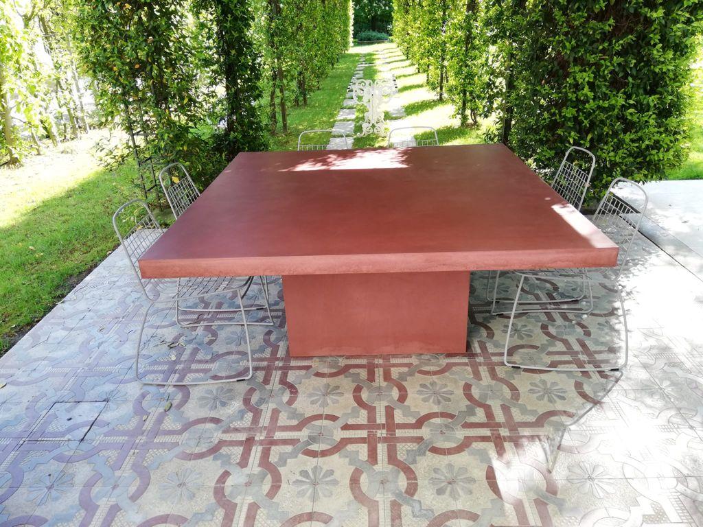 XXIe siècle et contemporain Table de salle à manger Giorgione 180 du 21ème siècle en béton rouge, 100 % fabriquée à la main en Italie en vente