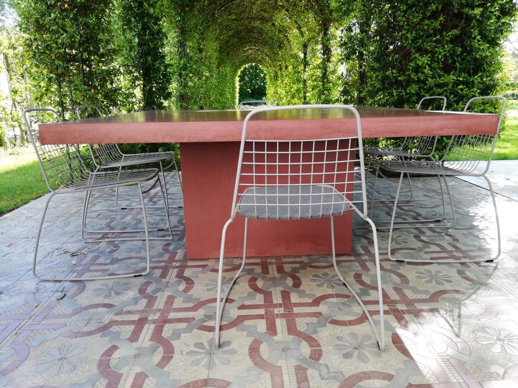 21st Century Giorgione 180, Red Concrete Dining Table, 100% Handcrafted in Italy For Sale 1