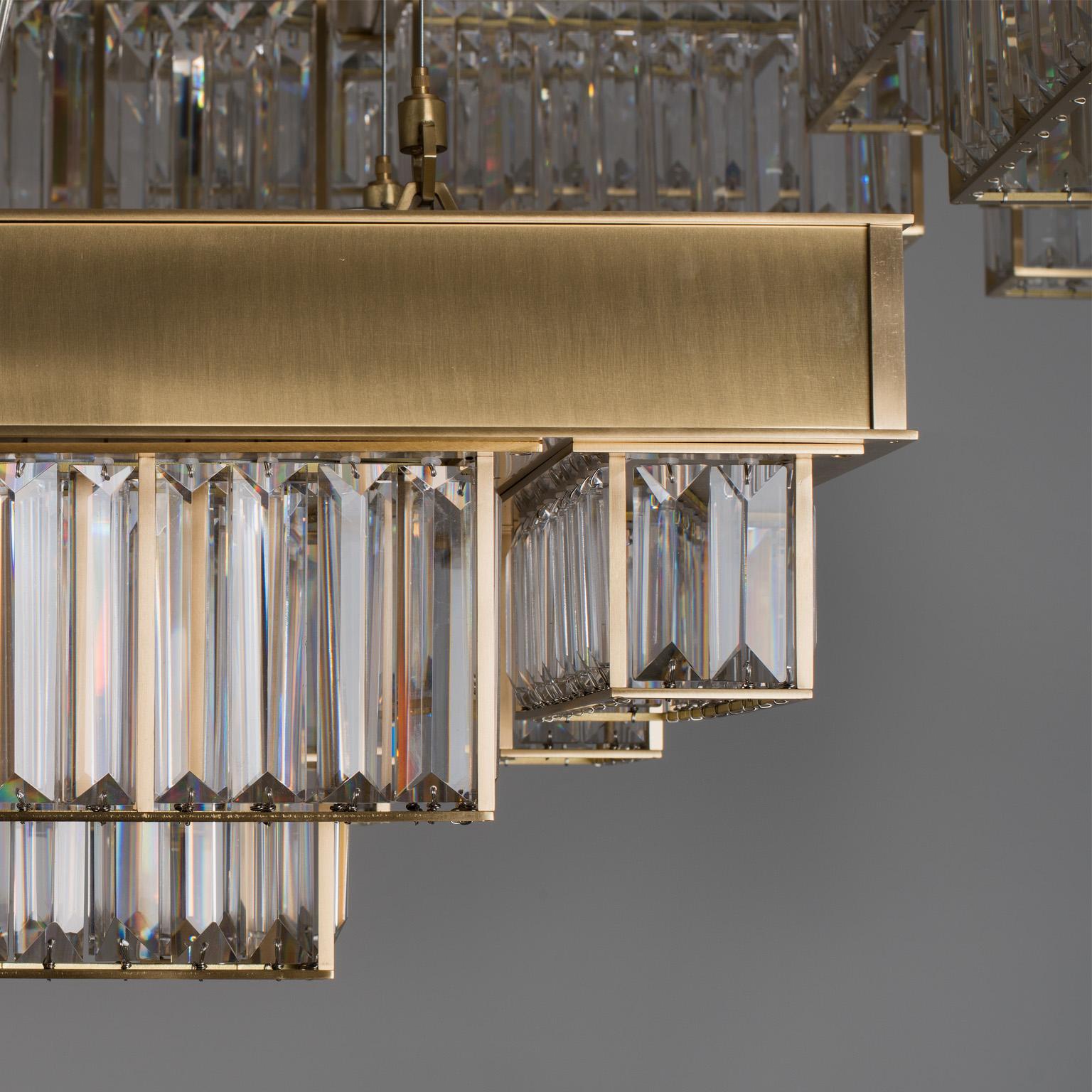 21st Century Gisele Satin Brass and Crystal Chandelier by Roberto Lazzeroni In New Condition For Sale In Sesto Fiorentino, IT