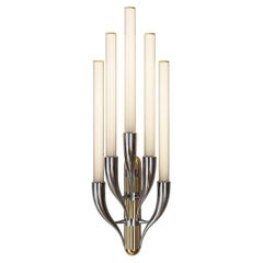 21. Jahrhundert, 5-Licht-Applikation aus Glas und Messing  mit Horn