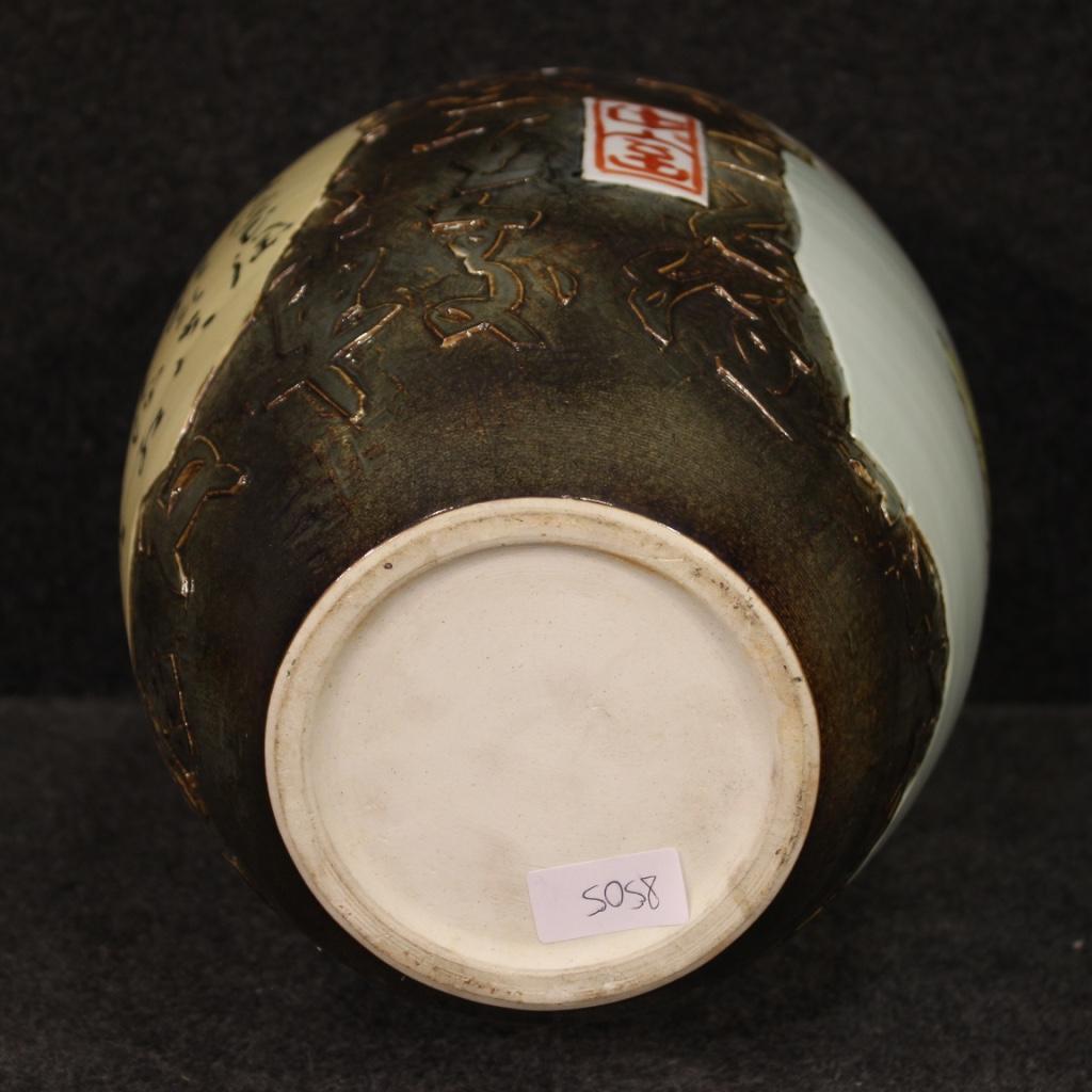 Vase chinois du 21e siècle en céramique émaillée et peinte, 2000 3