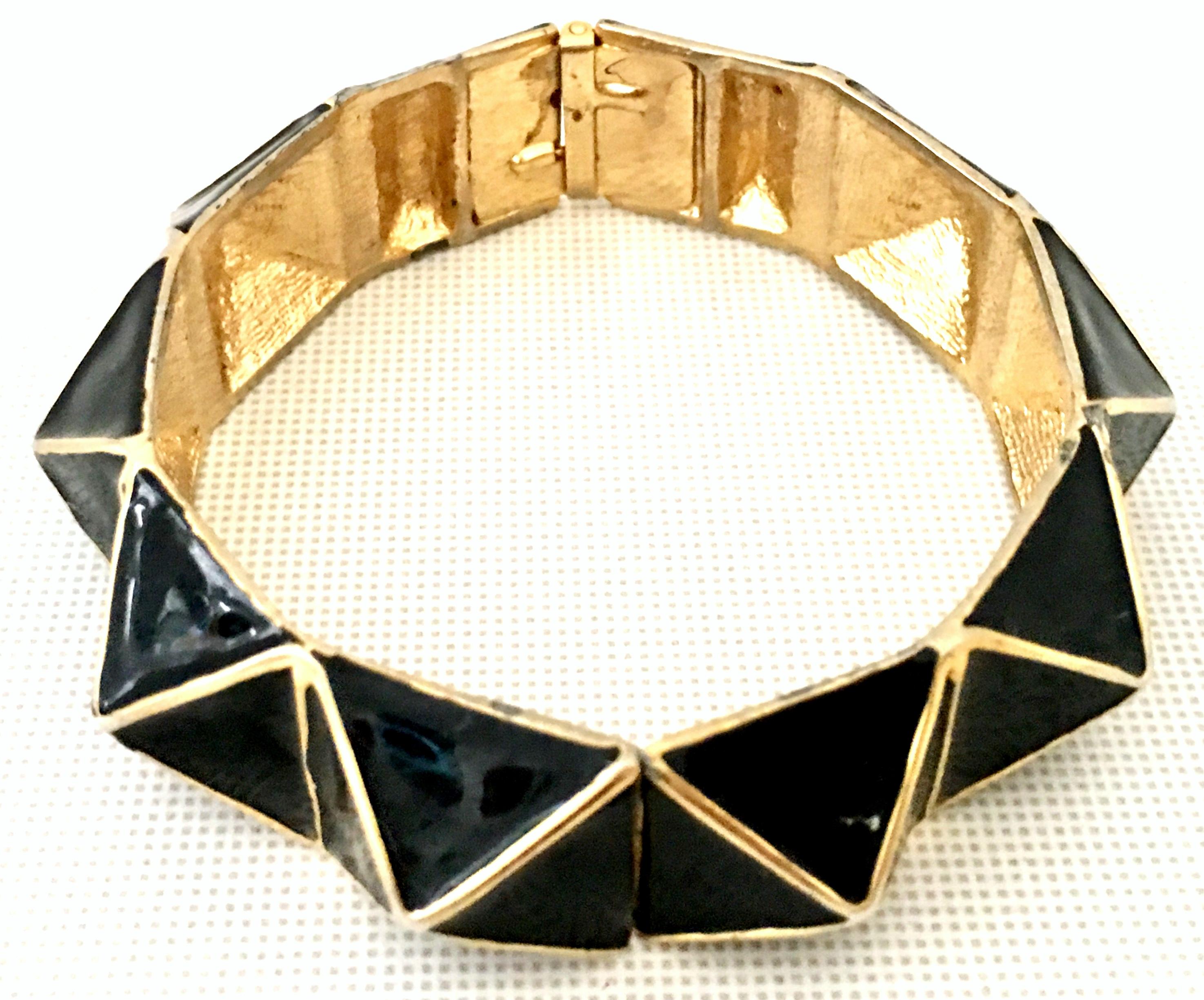 21st Century Gold & Enamel Clamper Bangle Bracelet By, Kenneth Lane In Good Condition In West Palm Beach, FL