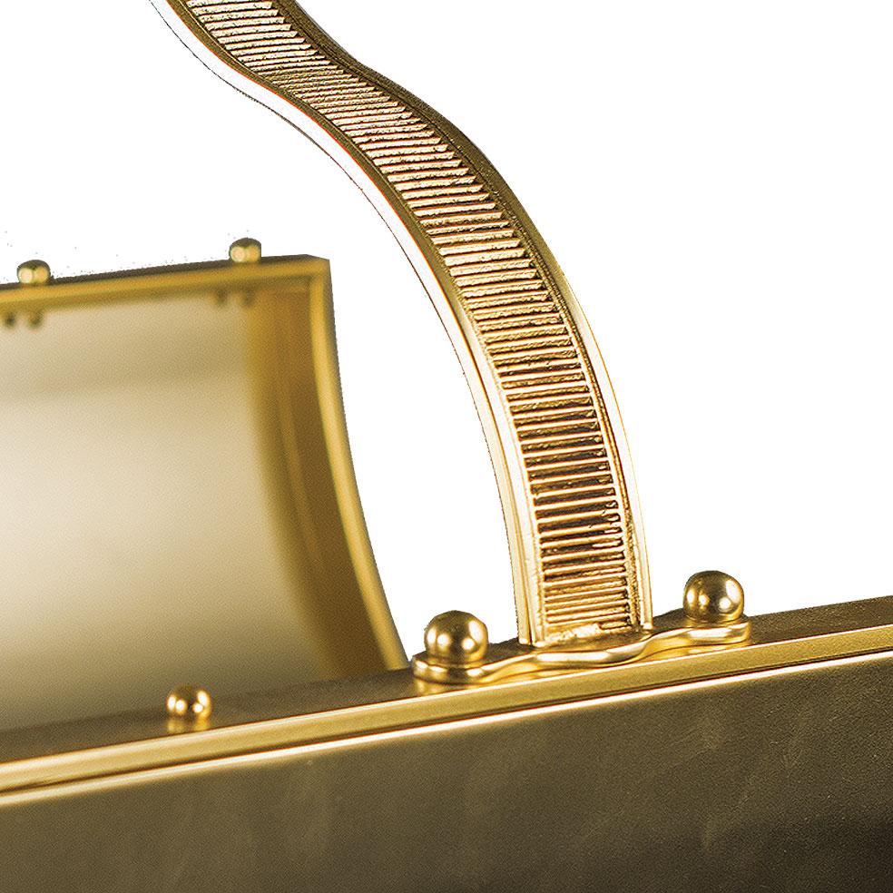 italien Porte-bois en bronze doré du 21e siècle en vente