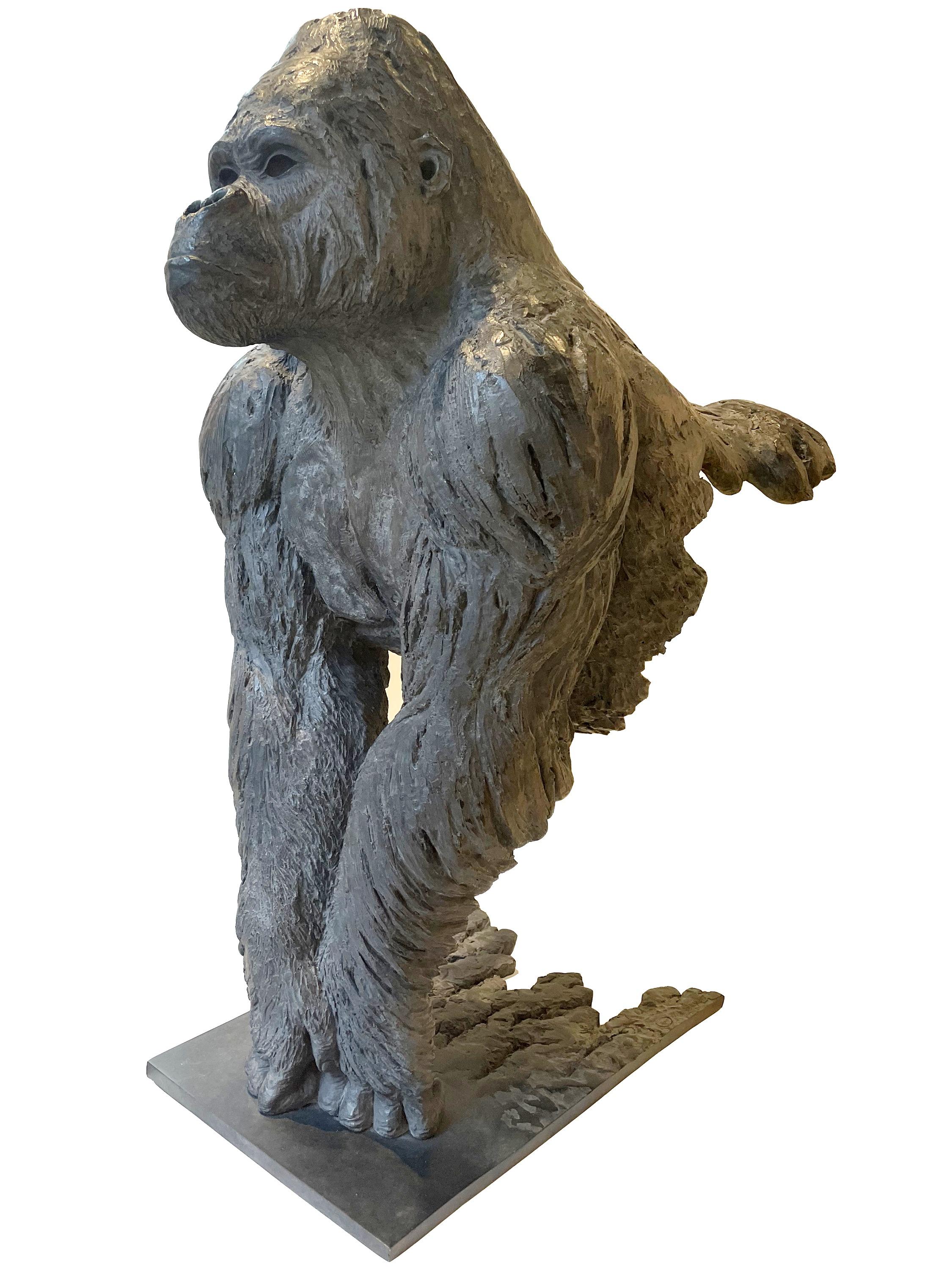 Français Sculpture CONGO du 21e siècle en bronze de Gorilla par Pierre-Jean Chabert en vente
