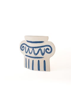 "Colonna greca" del XXI secolo, in ceramica bianca, realizzata a mano in Francia
