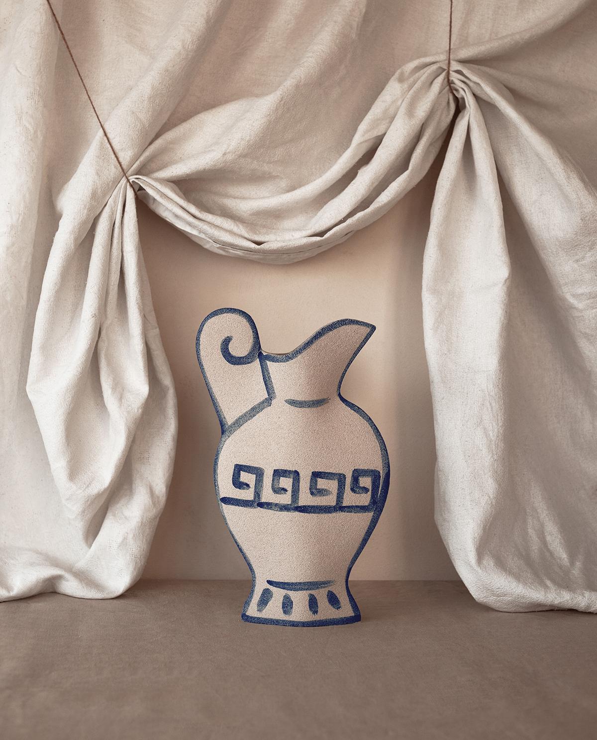 Minimaliste Pichet grec N°2 du 21e siècle, en céramique blanche, fabriqué à la main en France en vente