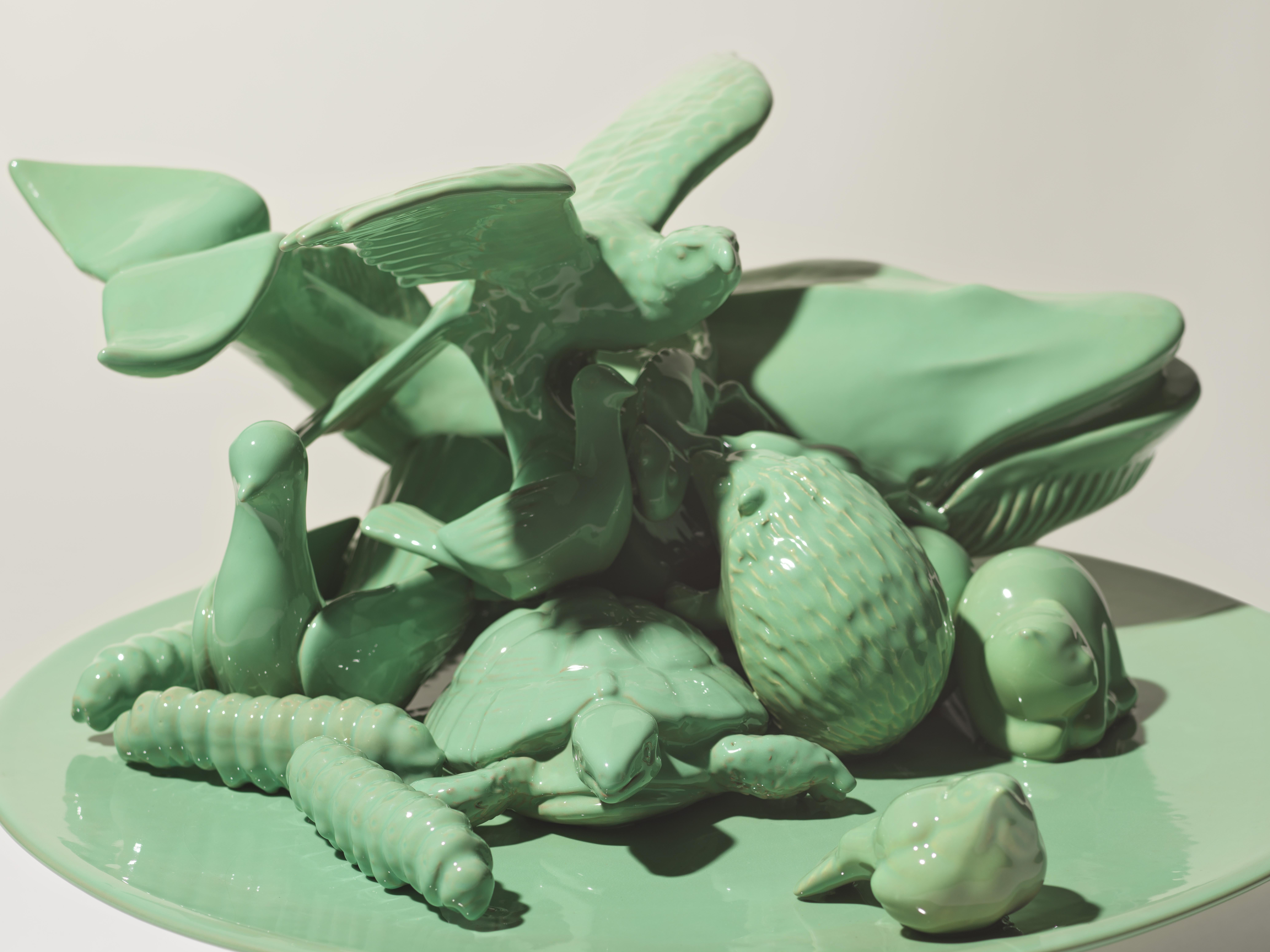 Italie du XXIe siècle.  Sculpture d'ours vert en céramique Gatti, designer A. Anastasio en vente 1