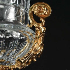 Vase aus klarem Kristall und goldener Bronze des 21. Jahrhunderts, handgeschnitzt