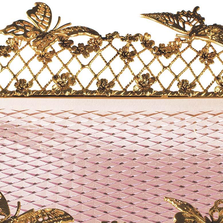 italien 21ème siècle, Plateau en cristal rose et bronze doré sculpté à la main dans un style Classic en vente