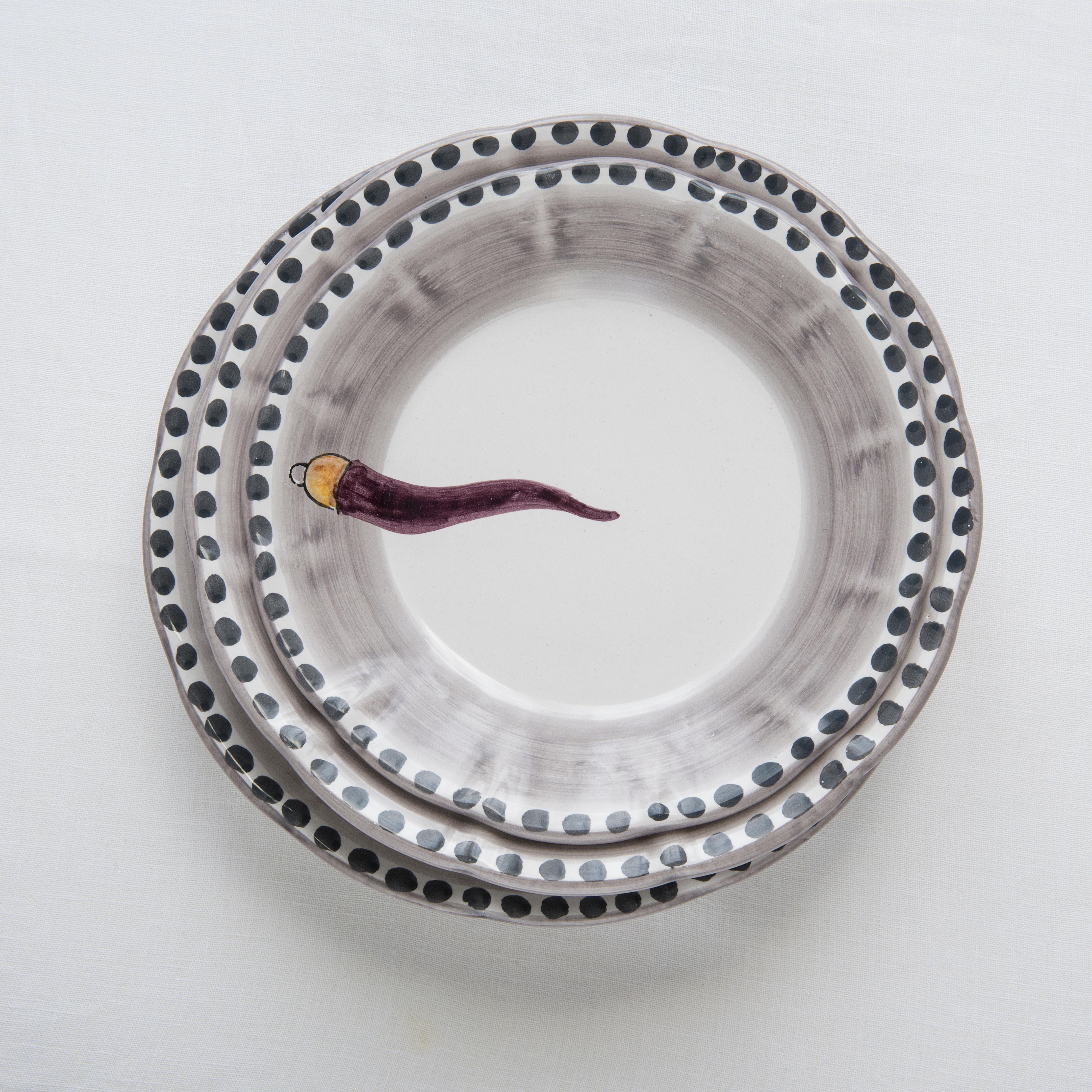 Hand-Painted 21st Century Hand Painted Ceramic 18 Plates in Purple and White Made in Italy  For Sale