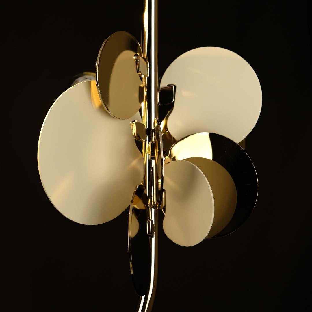 Lampada a sospensione Hera del XXI secolo in ottone realizzata a mano in Portogallo da Creativemary in vendita 1