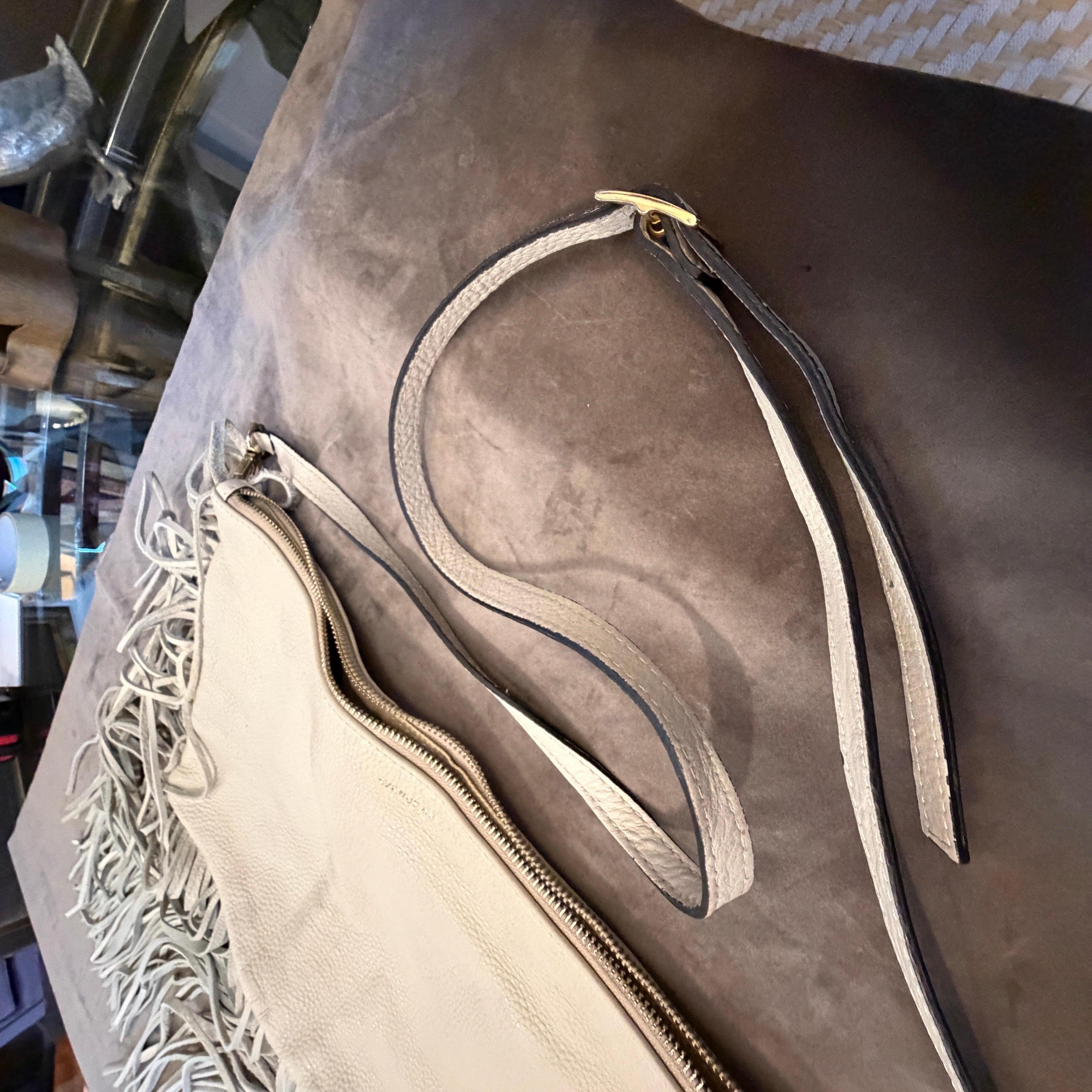 21st Century High Quality Cream Leather Italian Shoulder Bag by Avenue 67 For Sale 5