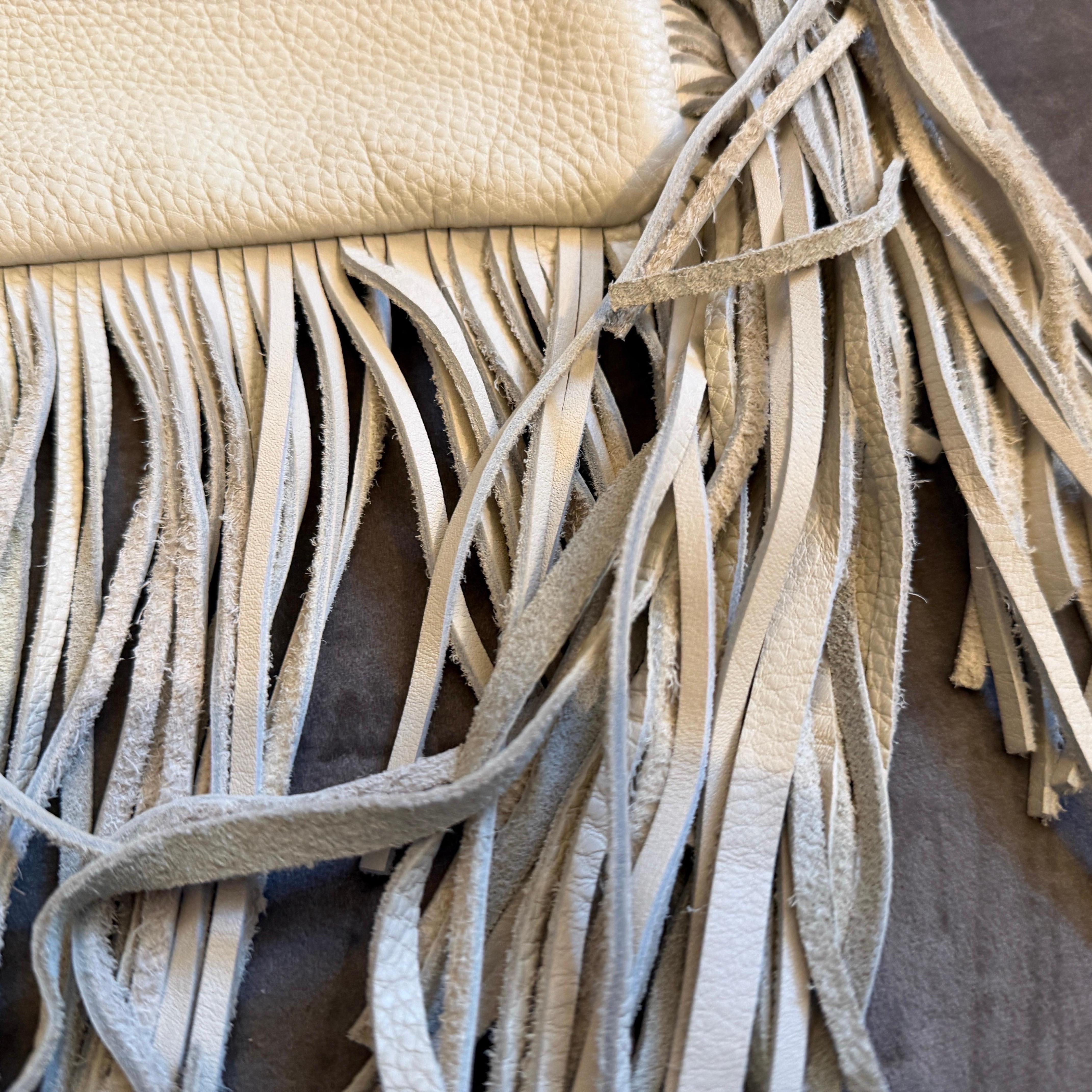 Women's 21st Century High Quality Cream Leather Italian Shoulder Bag by Avenue 67 For Sale