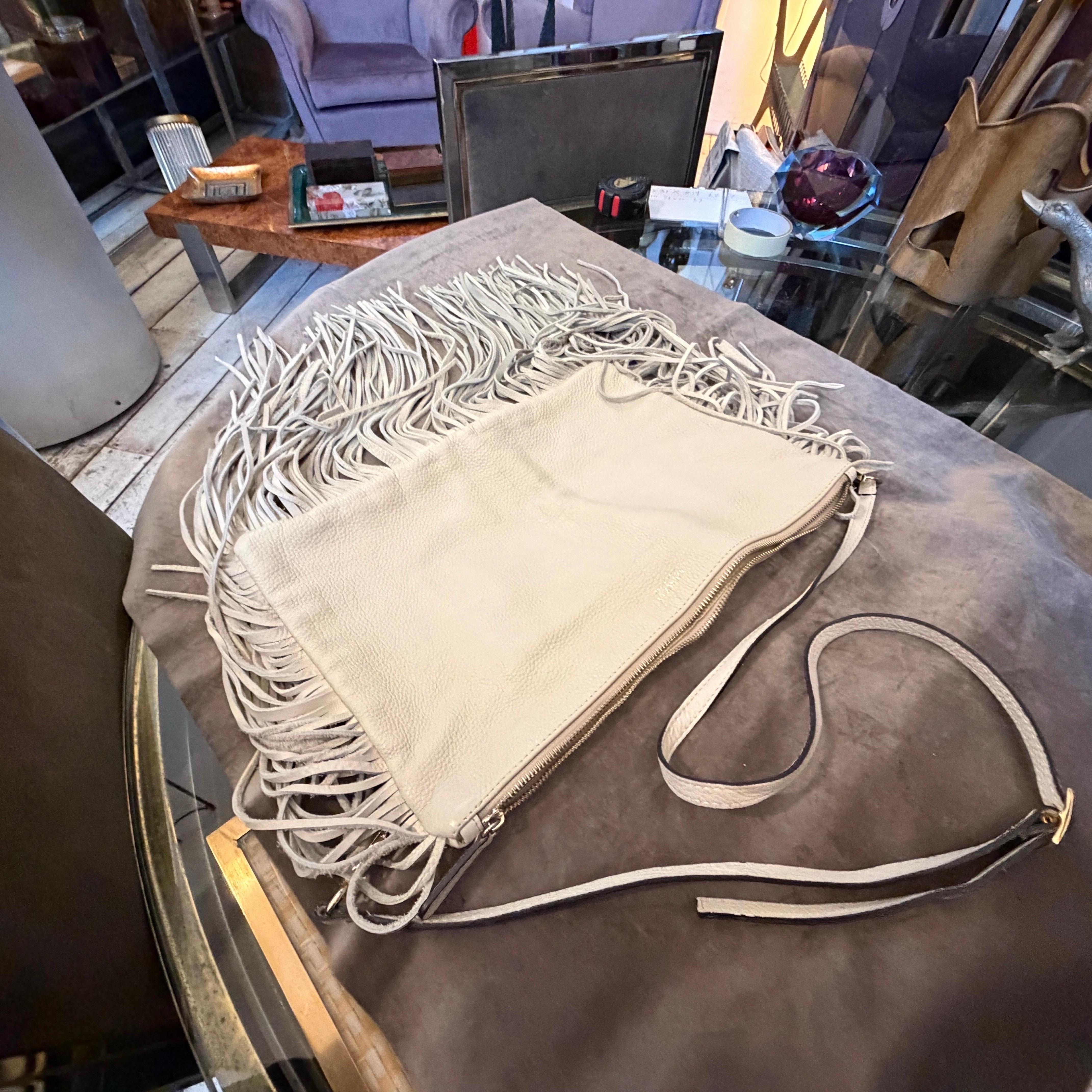 21st Century High Quality Cream Leather Italian Shoulder Bag by Avenue 67 For Sale 4