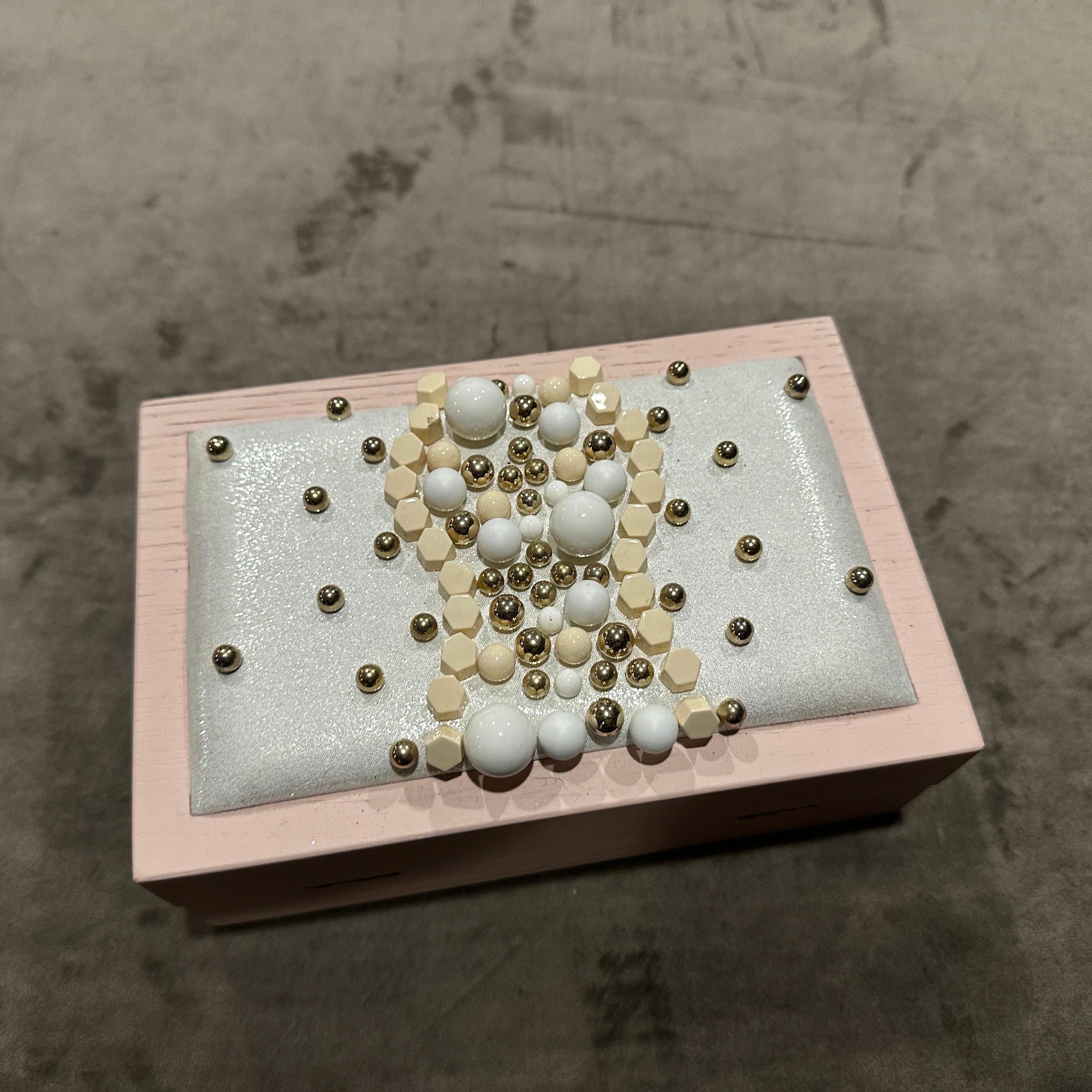 Borsa da sera in pelle bianca e legno rosa del XXI secolo di alta qualità di Laurafed in vendita 8